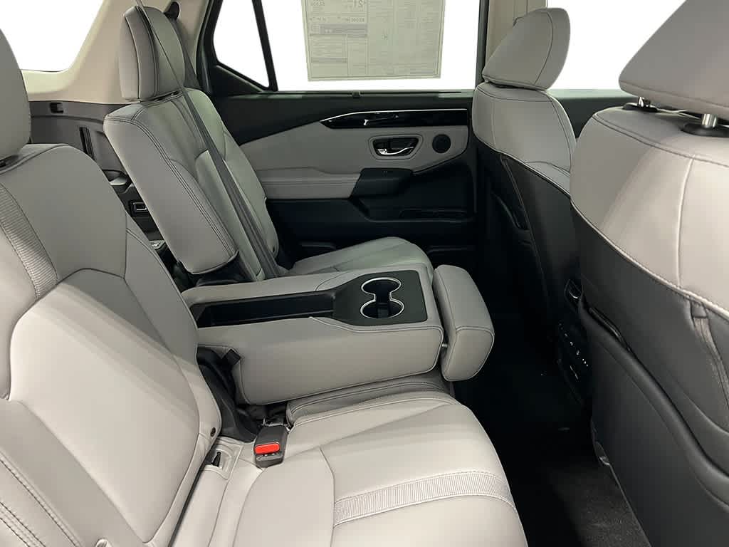 Thumbnail: 2025 Honda Pilot - 31