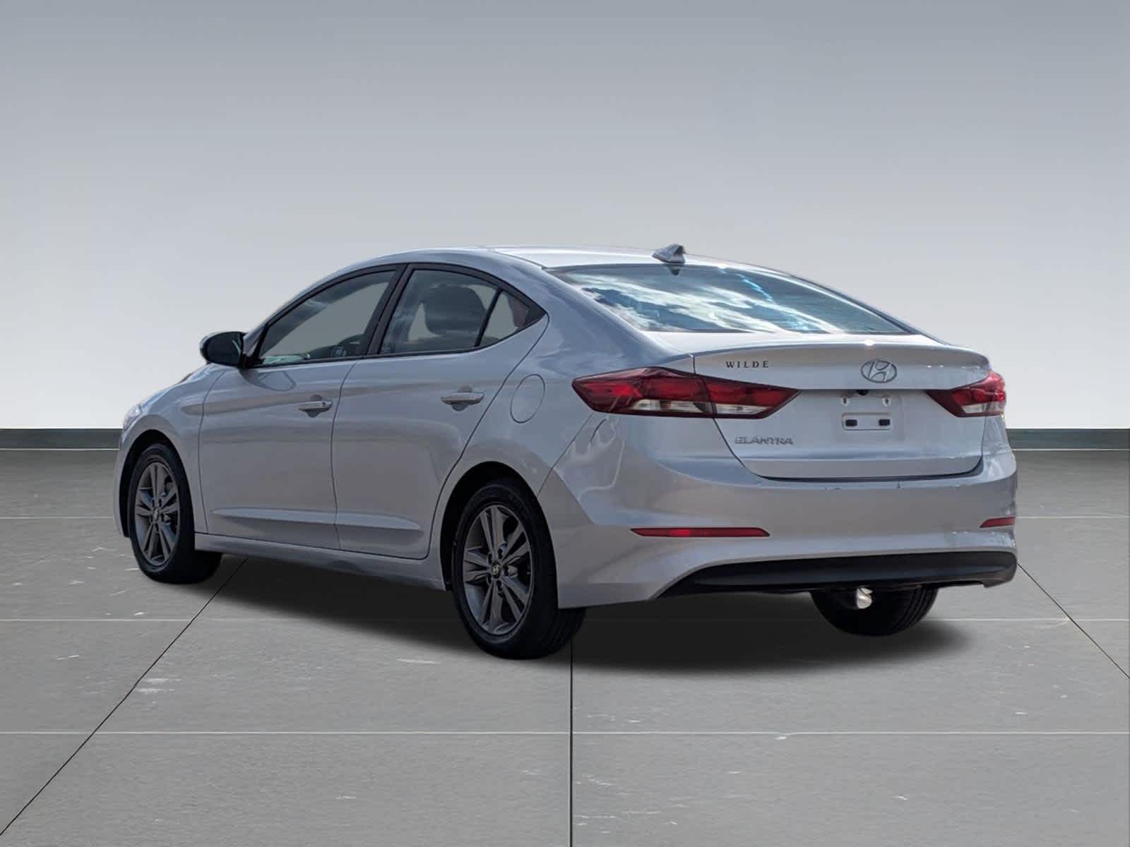 Thumbnail: 2018 Hyundai Elantra - 4