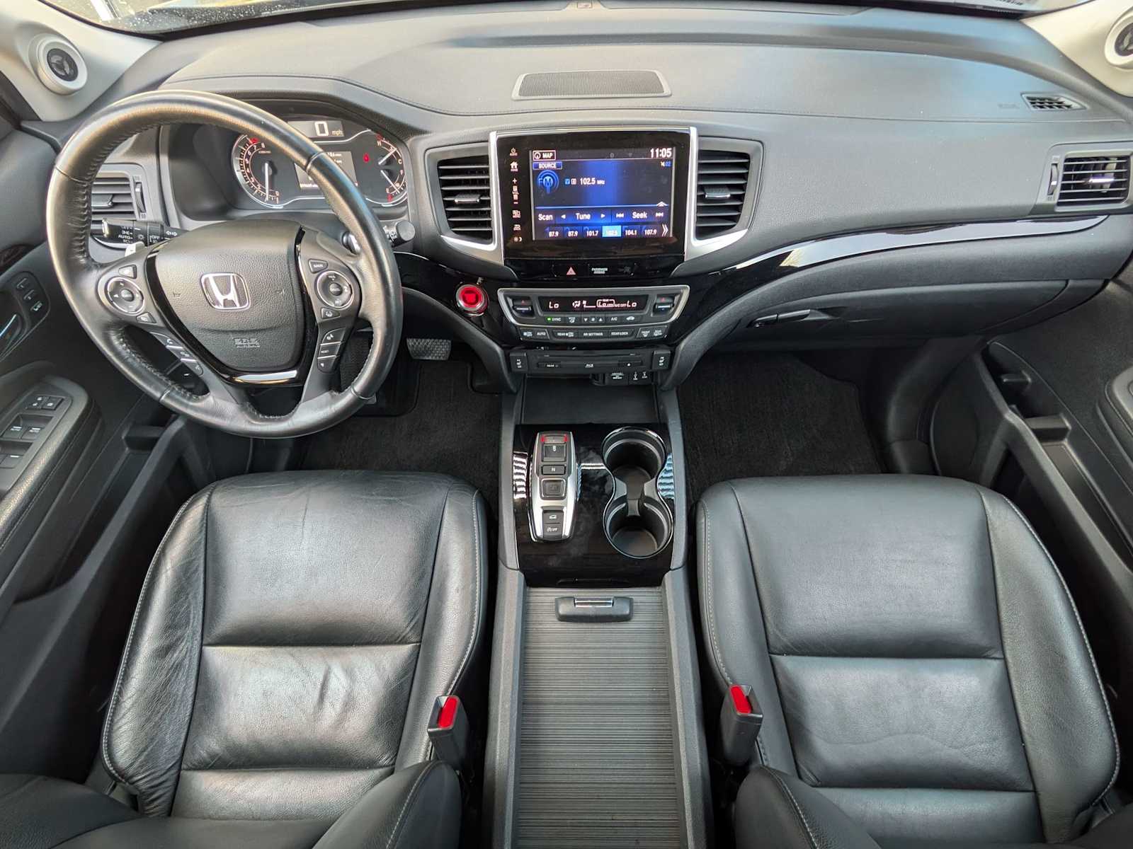 Thumbnail: 2017 Honda Pilot - 22