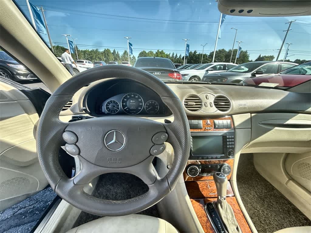 Thumbnail: 2008 Mercedes-Benz CLK - 14