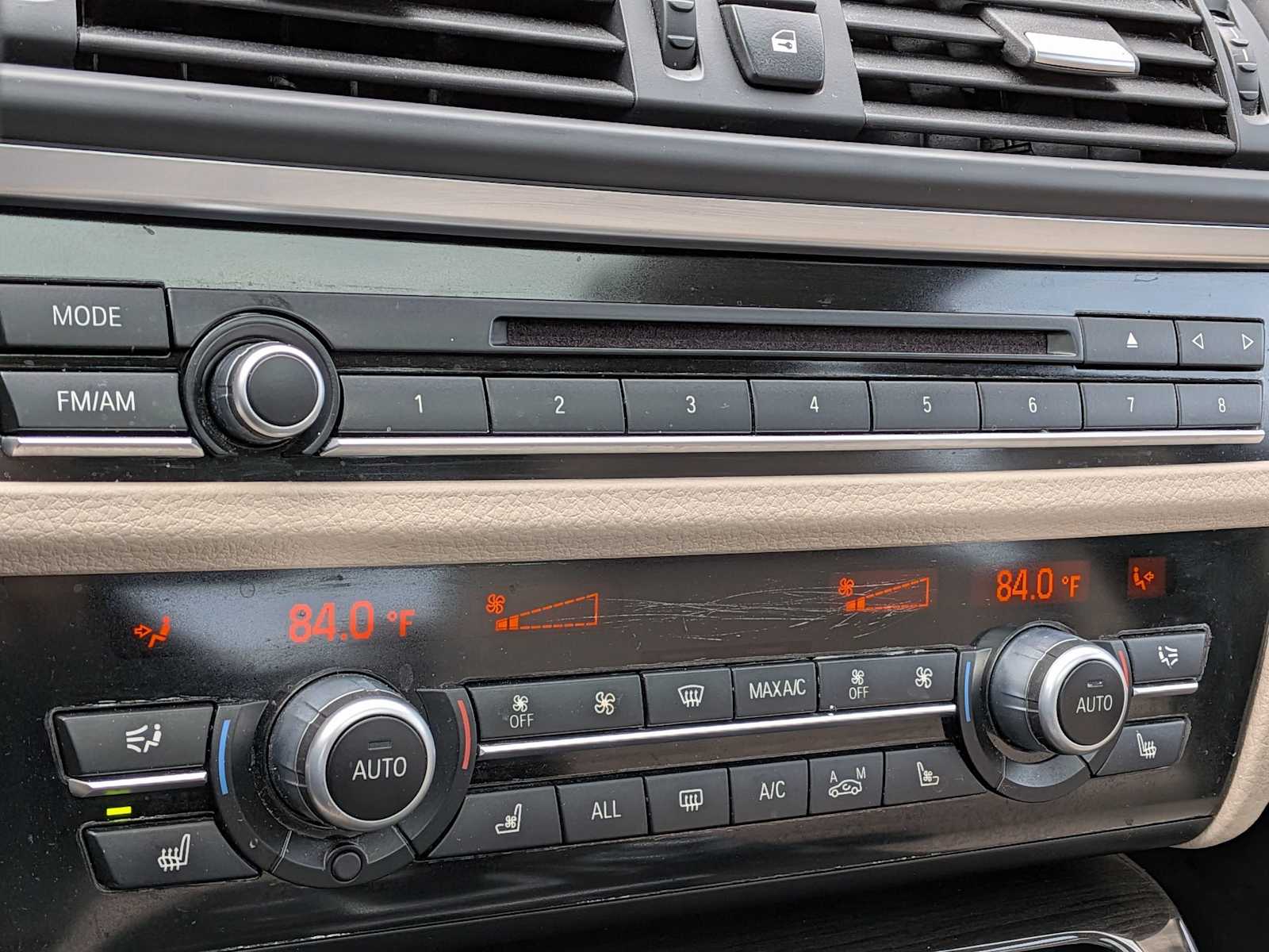 Thumbnail: 2013 BMW 5 Series - 29