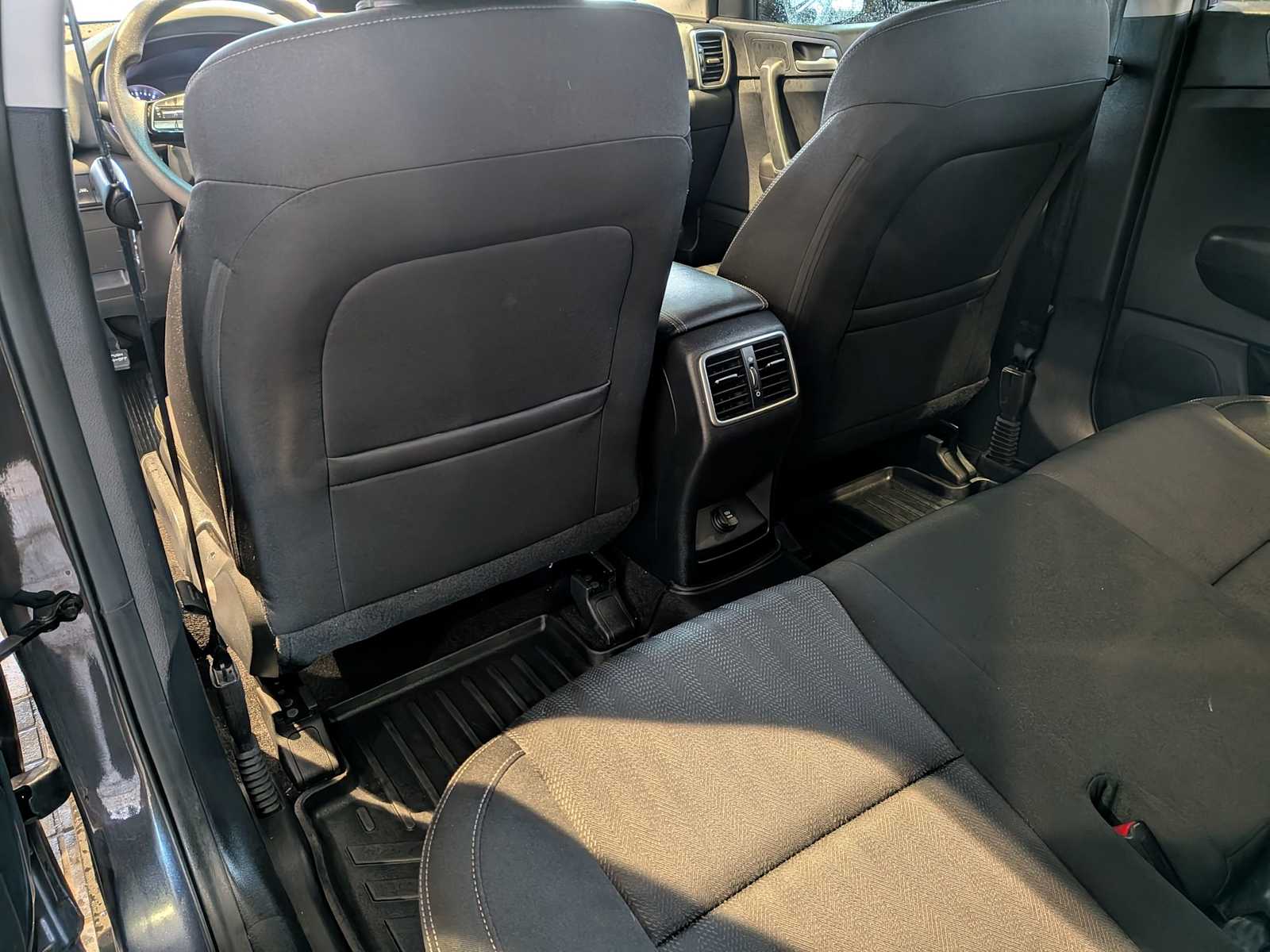 Thumbnail: 2020 Kia Sportage - 16