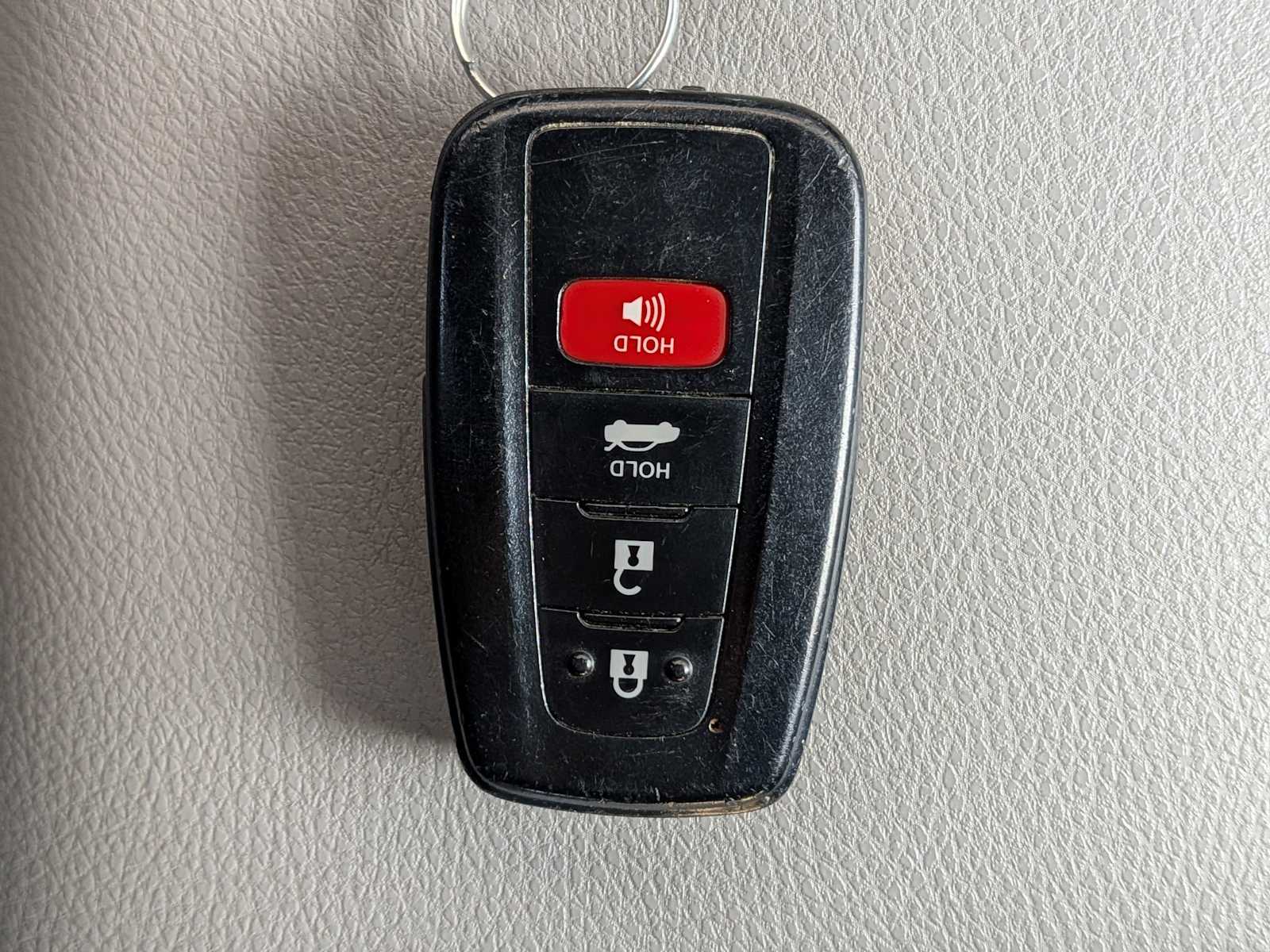 Thumbnail: 2018 Toyota Camry - 30