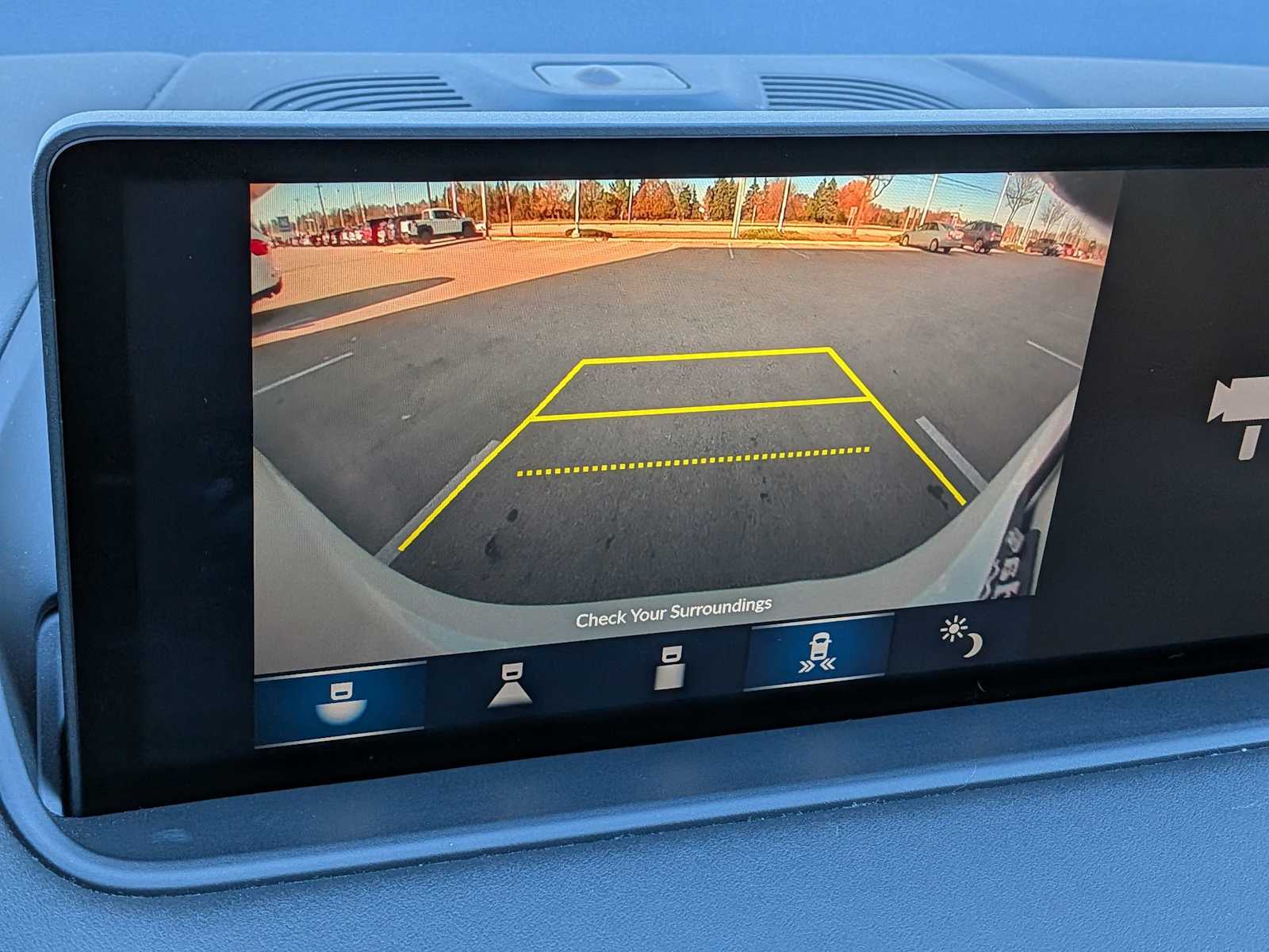 Thumbnail: 2023 Acura MDX - 29