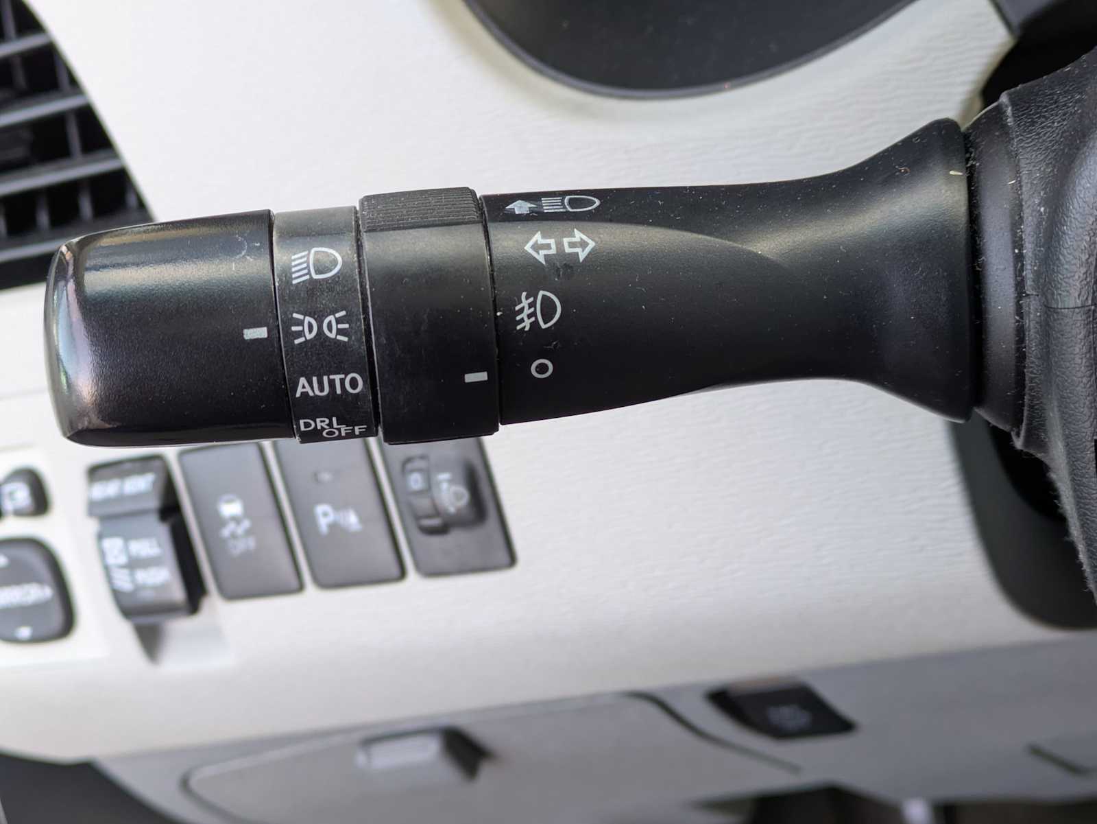 Thumbnail: 2012 Toyota Sienna - 27