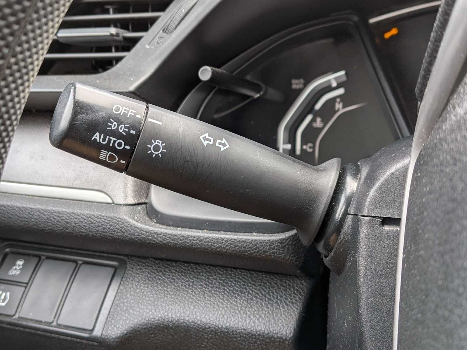 Thumbnail: 2016 Honda Civic - 25