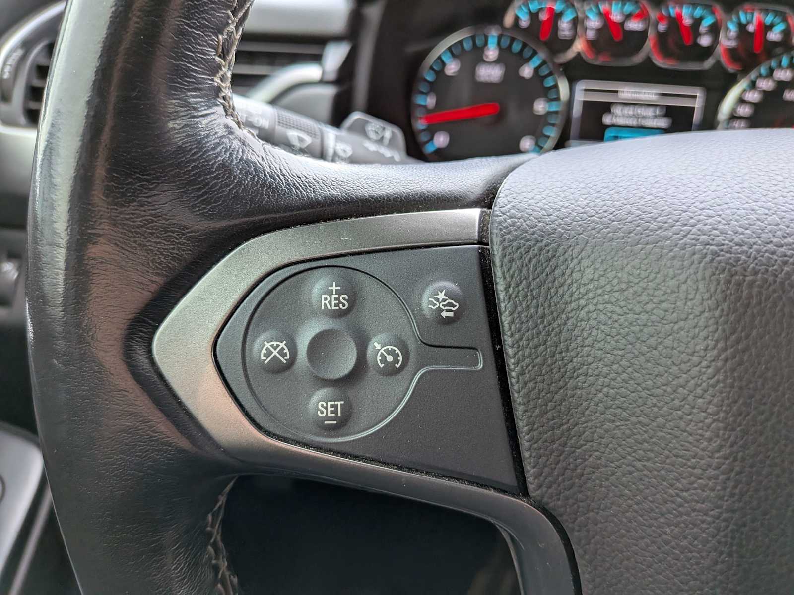 Thumbnail: 2020 Chevrolet Tahoe - 22