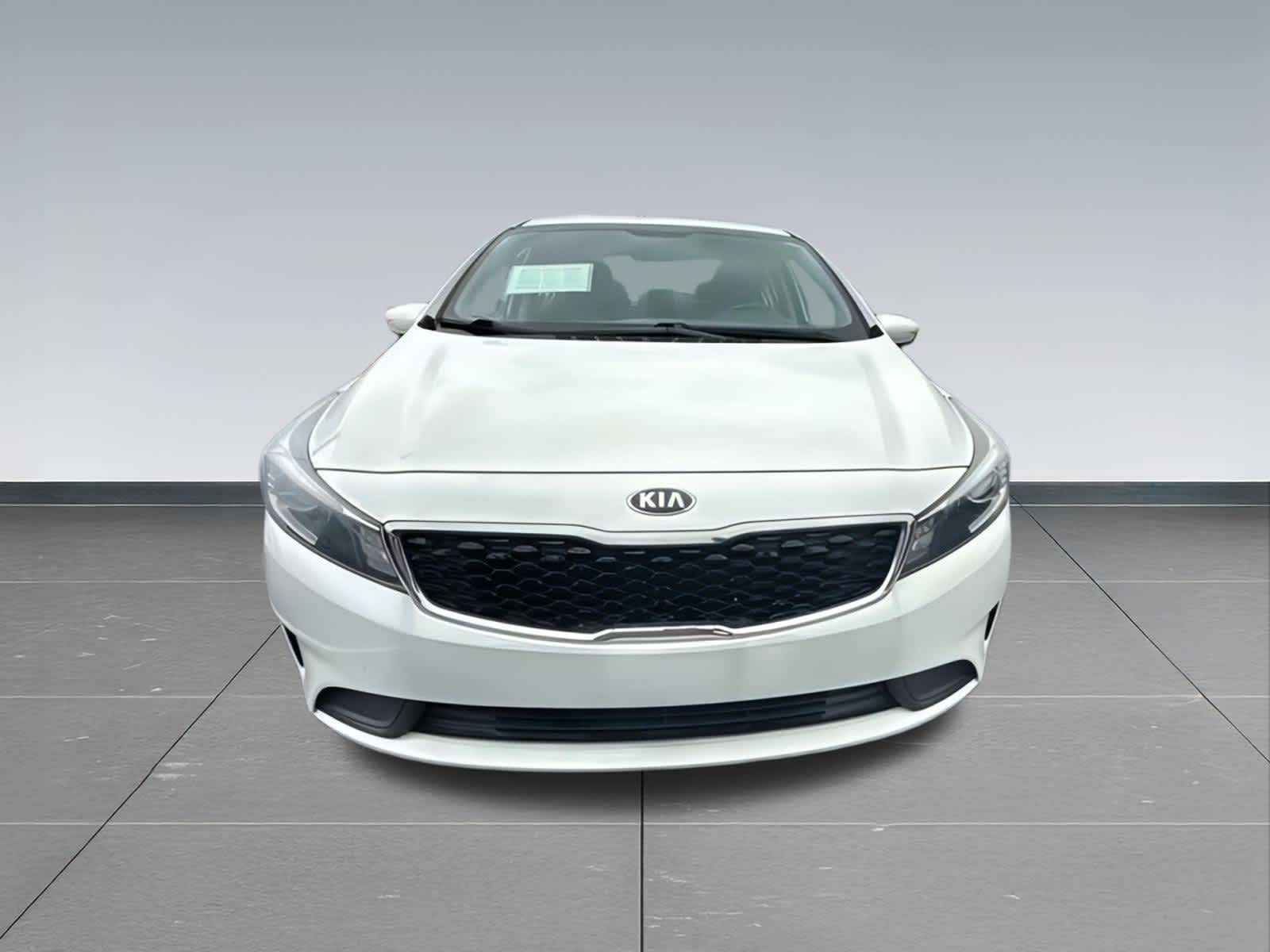 Thumbnail: 2017 Kia Forte - 10