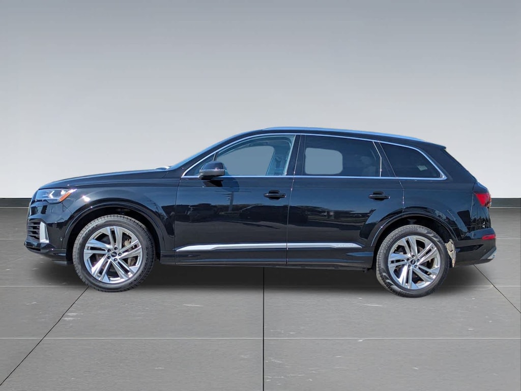 Used 2023 Audi Q7 55 Premium SUV