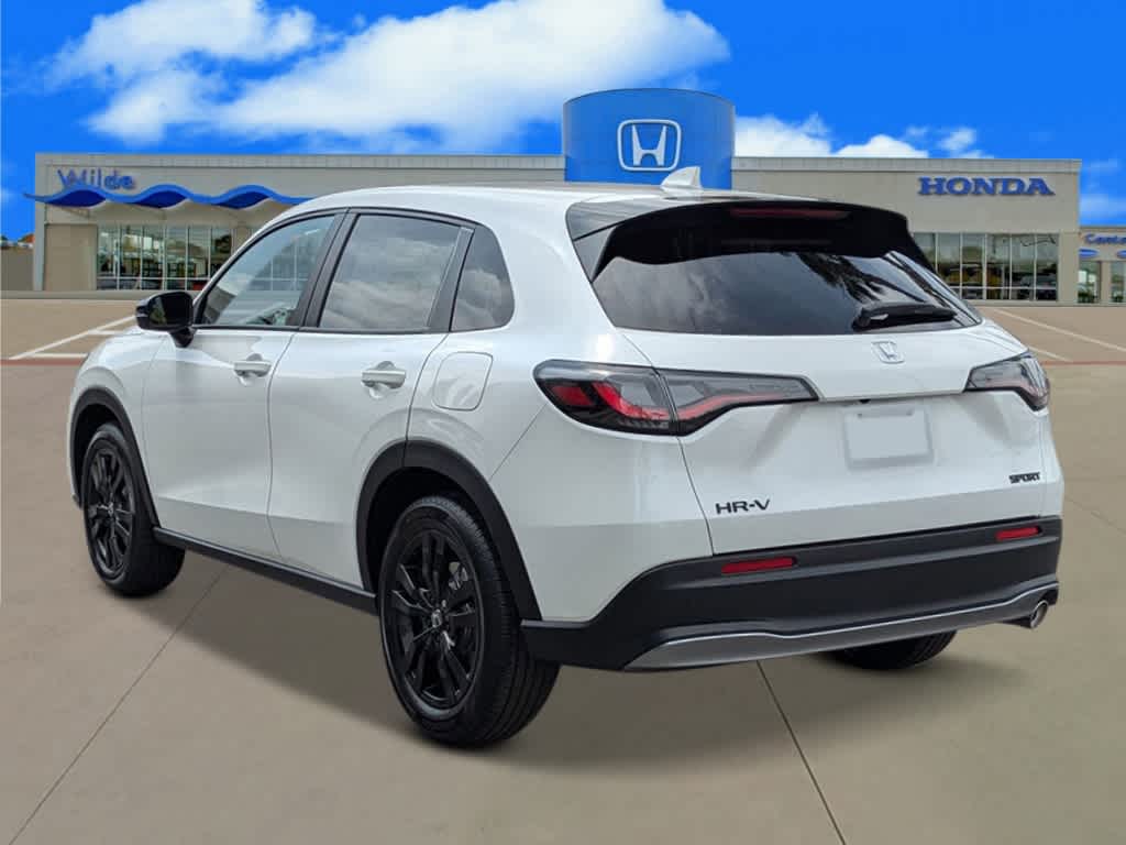 2026 Honda HR-V Sport photo 2