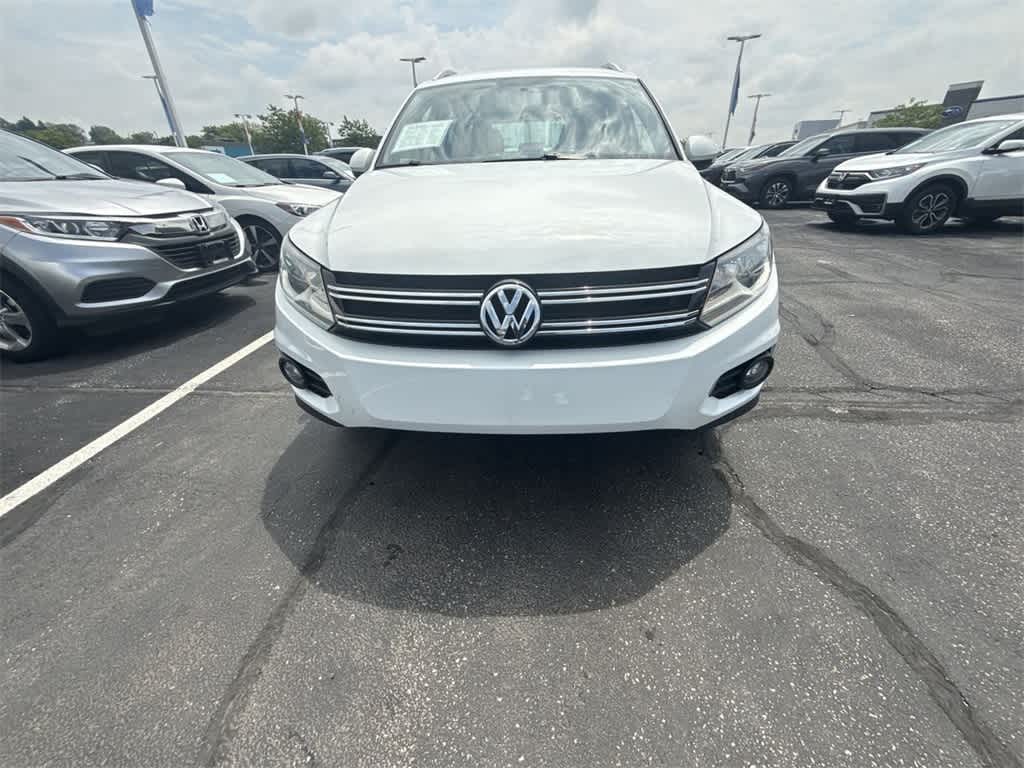Thumbnail: 2014 Volkswagen Tiguan - 9