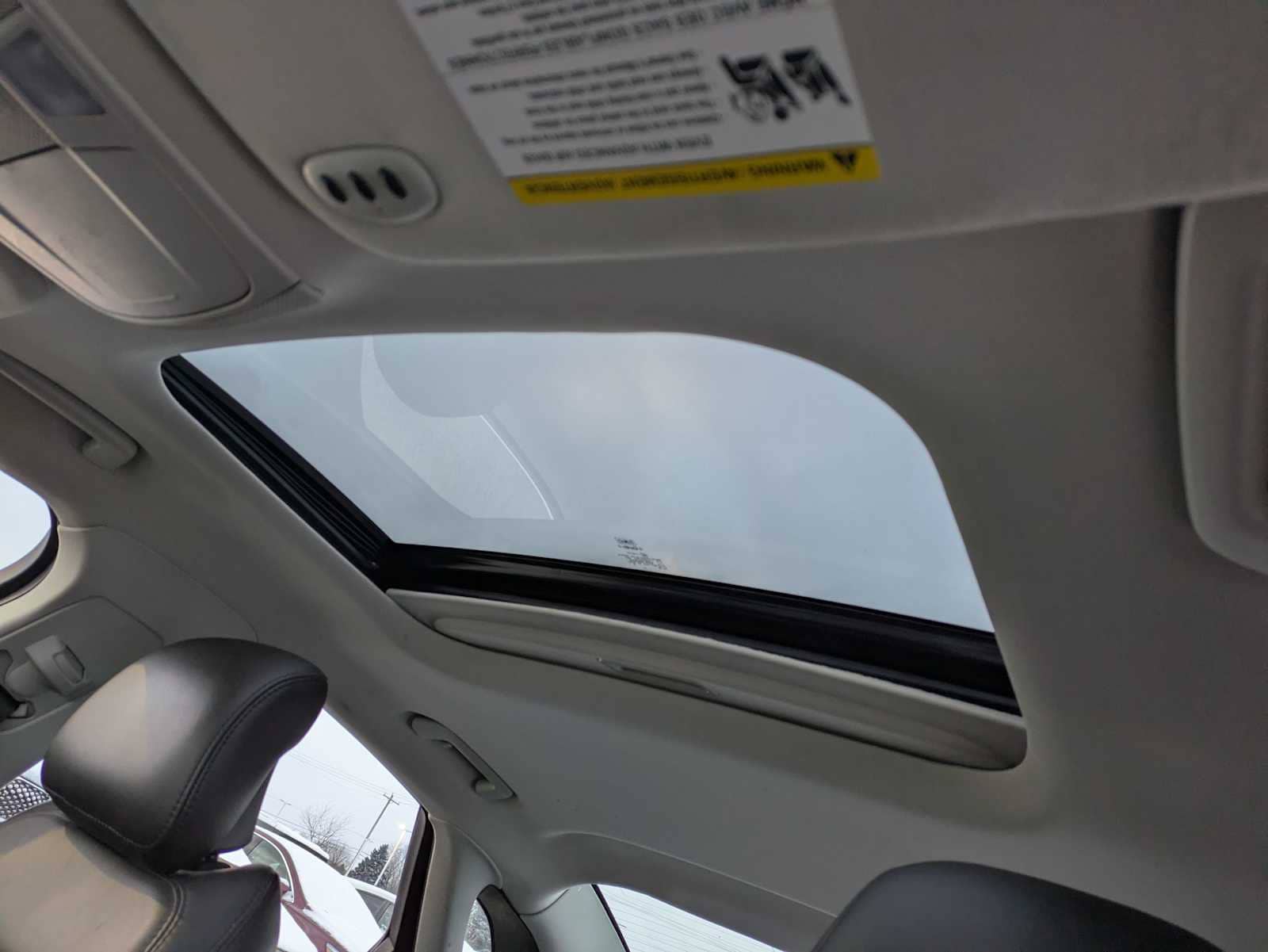 Thumbnail: 2014 Lincoln MKZ - 18