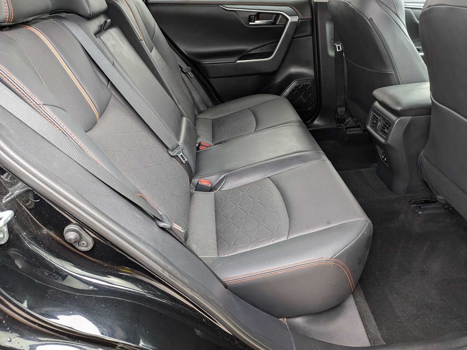 Thumbnail: 2019 Toyota RAV4 - 20
