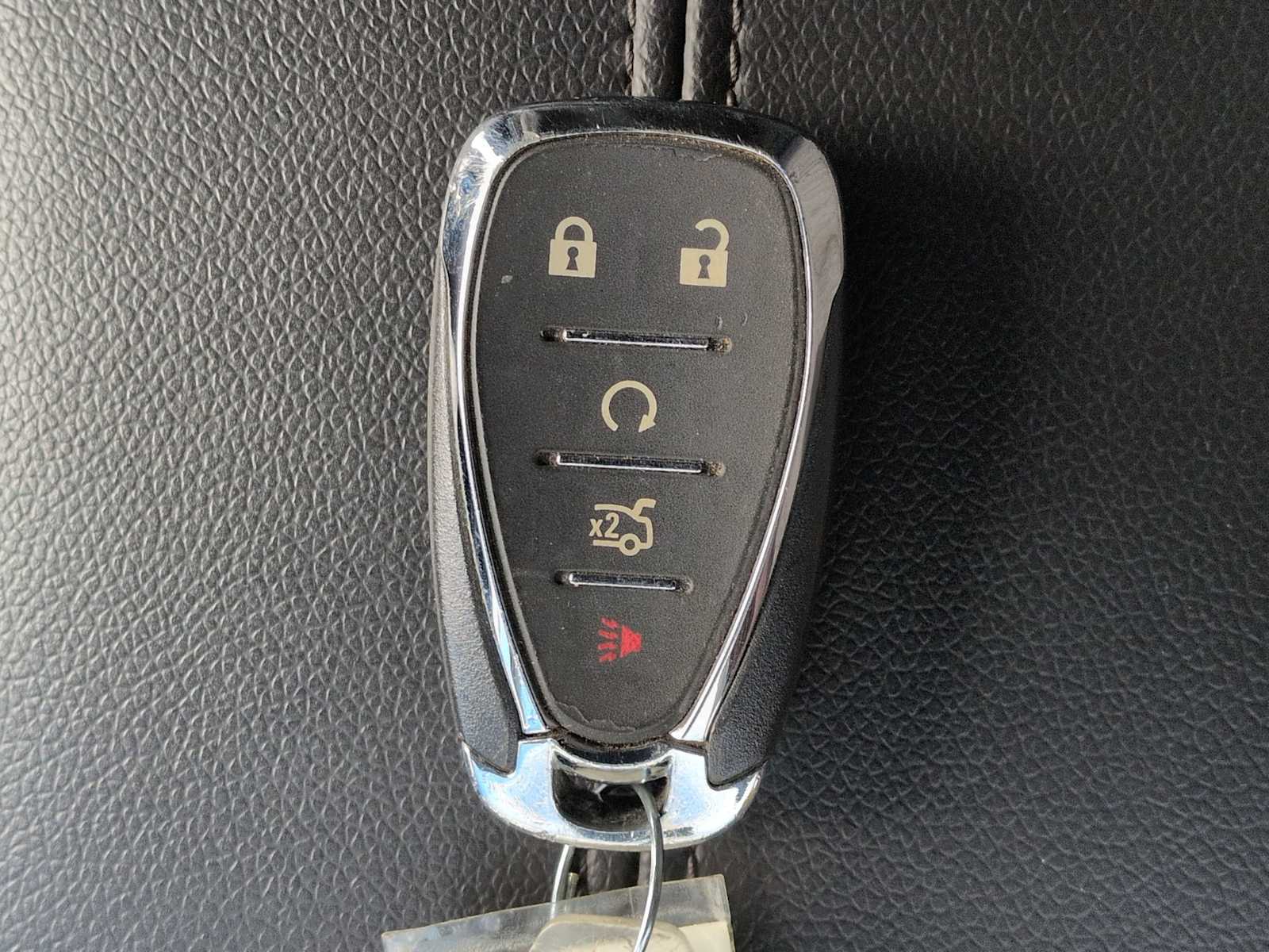 Thumbnail: 2016 Chevrolet Malibu - 31