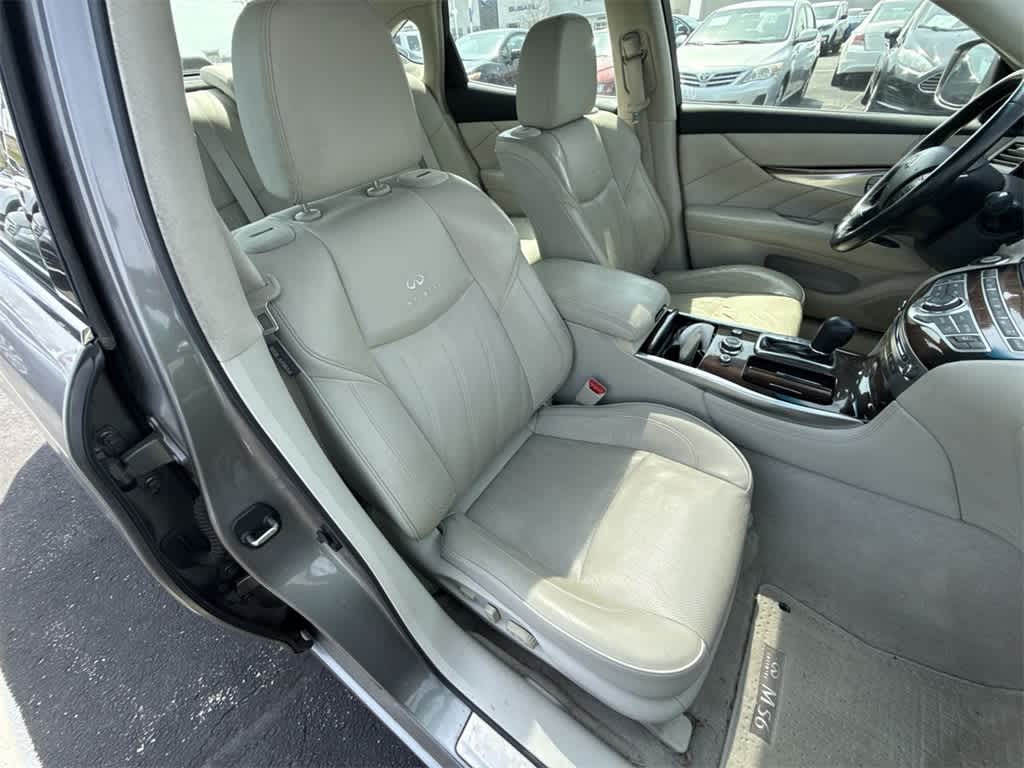 Thumbnail: 2012 INFINITI M56 - 21