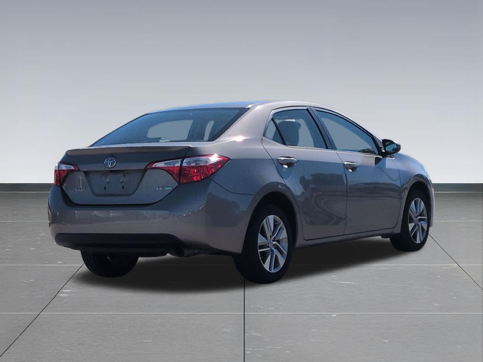 Thumbnail: 2015 Toyota Corolla - 6