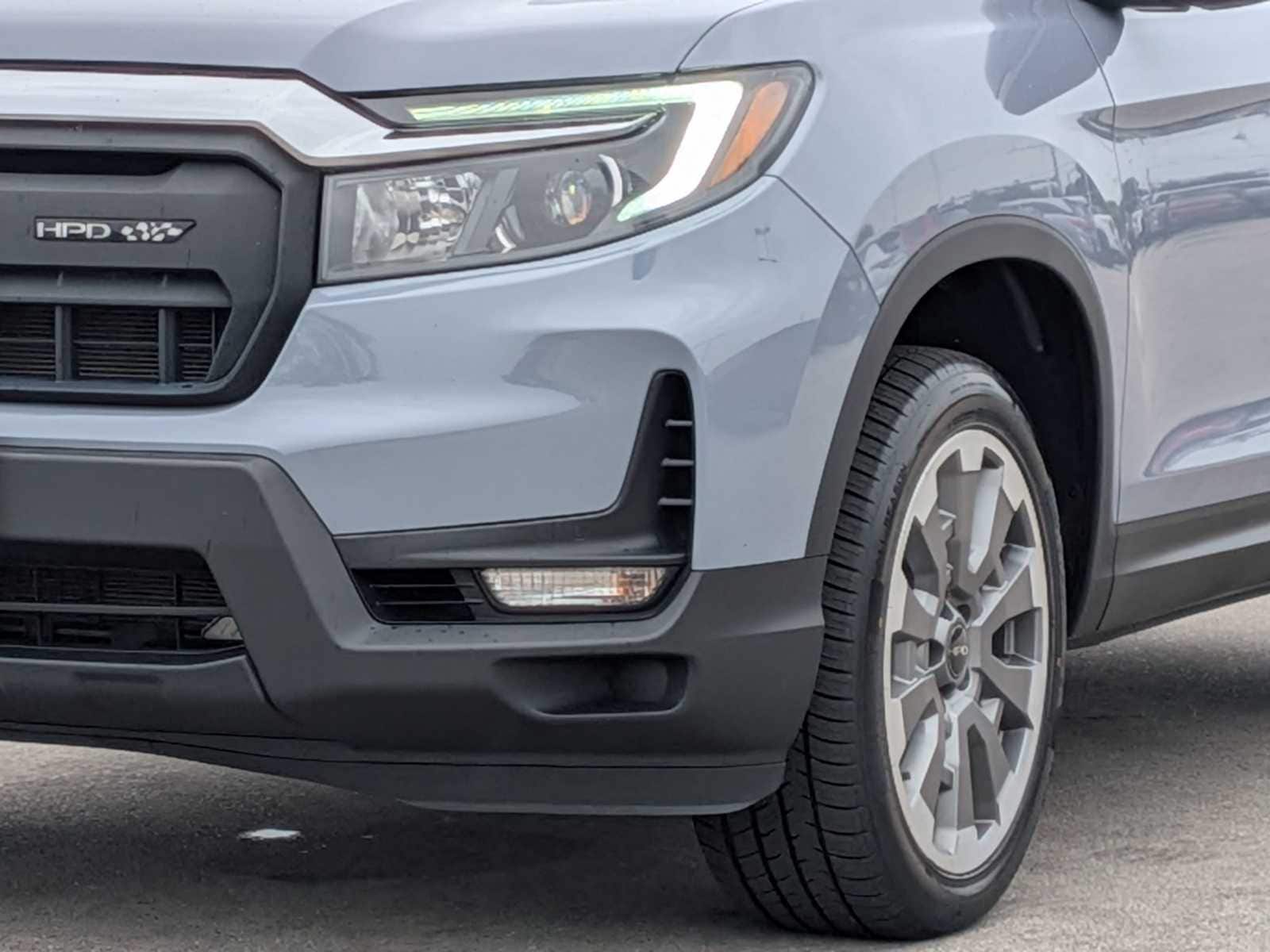 2024 Honda Passport EX-L - Photo 11