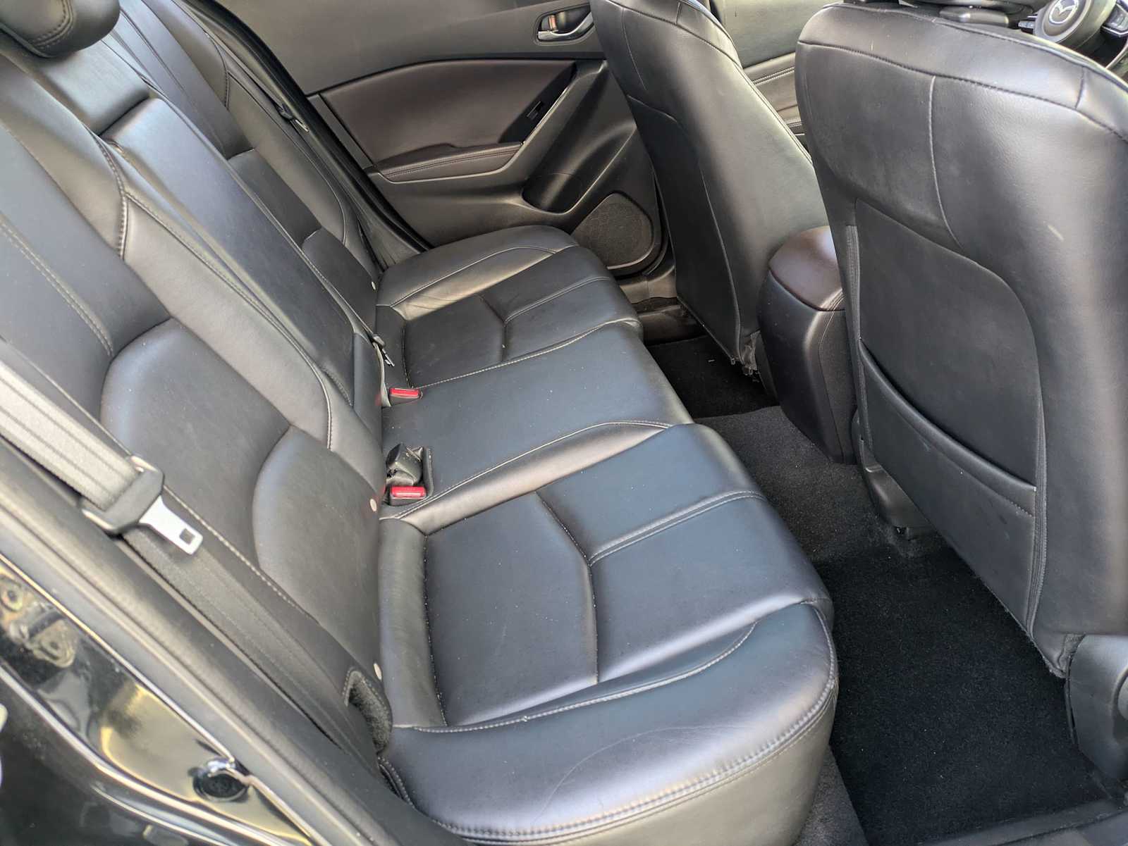 Thumbnail: 2018 Mazda Mazda3 - 19