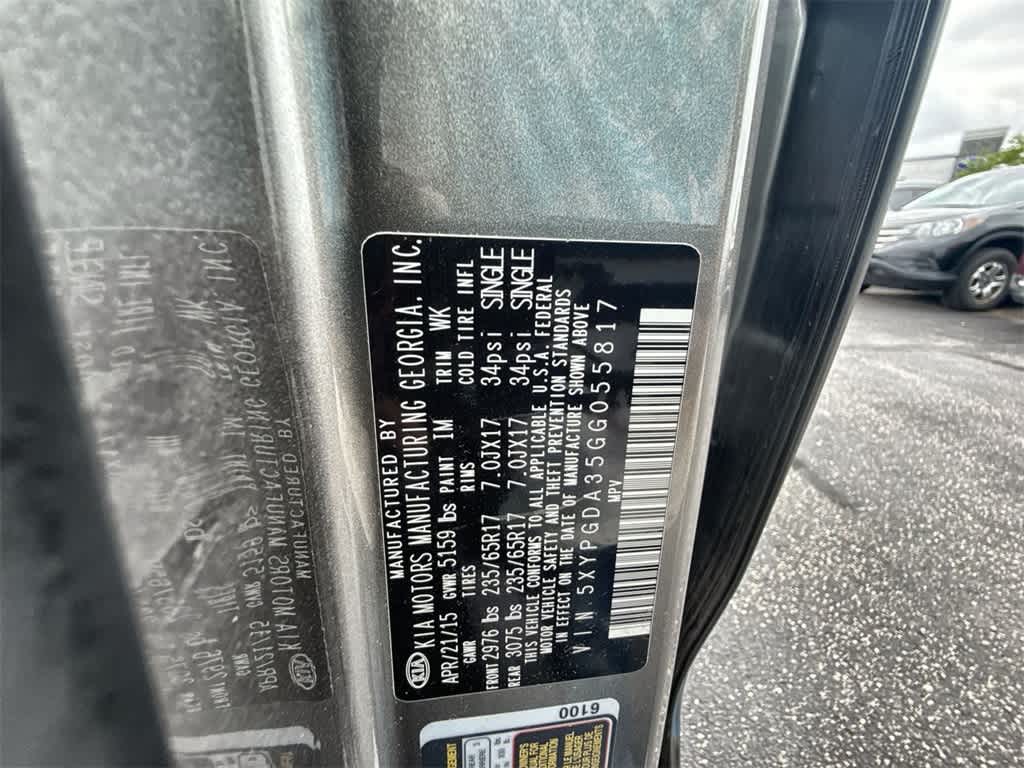 2016 Kia Sorento LX 34