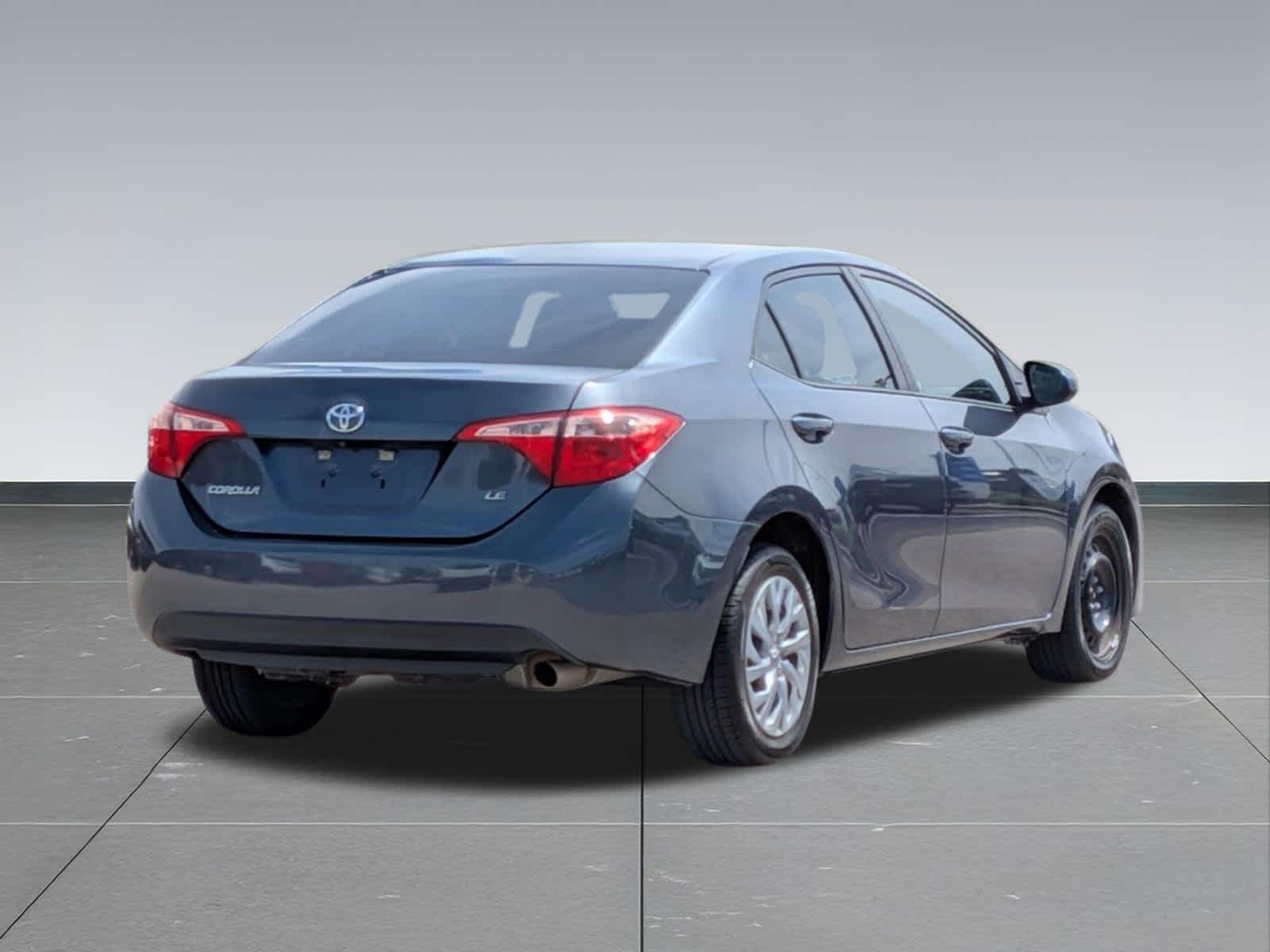 Thumbnail: 2018 Toyota Corolla - 4