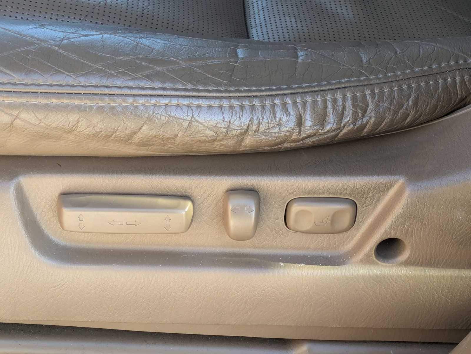 Thumbnail: 2004 Acura MDX - 16