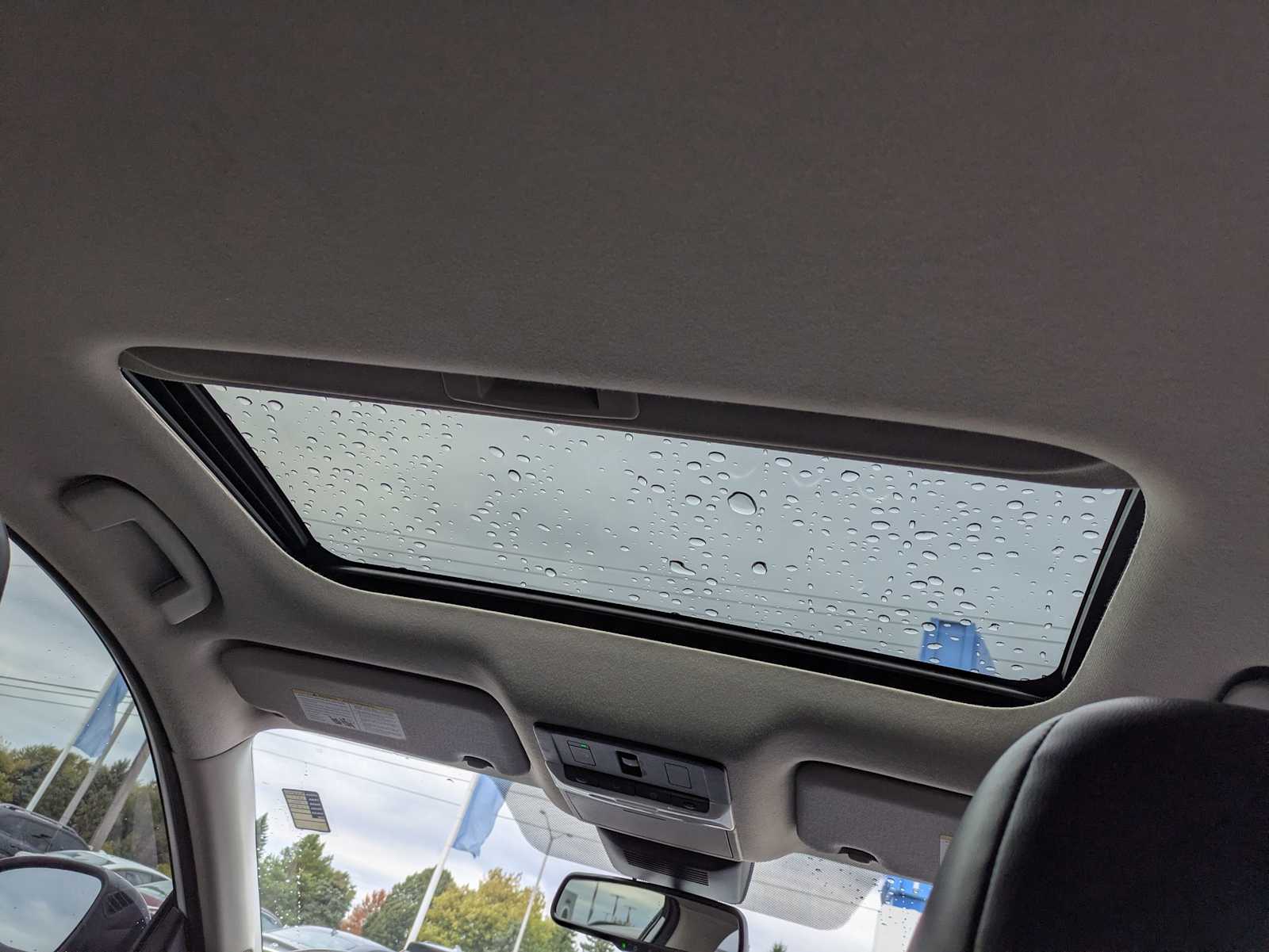 Thumbnail: 2021 Nissan Sentra - 21