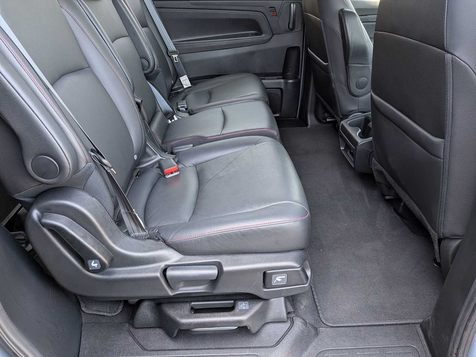 Thumbnail: 2023 Honda Odyssey - 18