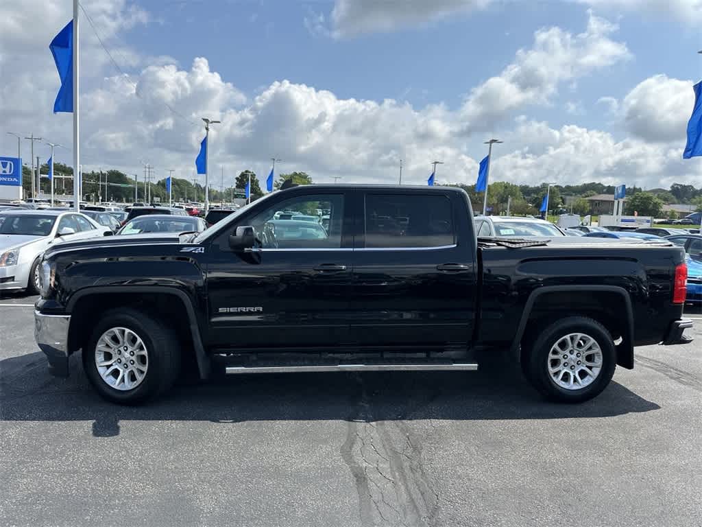 Used 2018 GMC Sierra 1500 SLE with VIN 3GTU2MEC5JG116524 for sale in Waukesha, WI