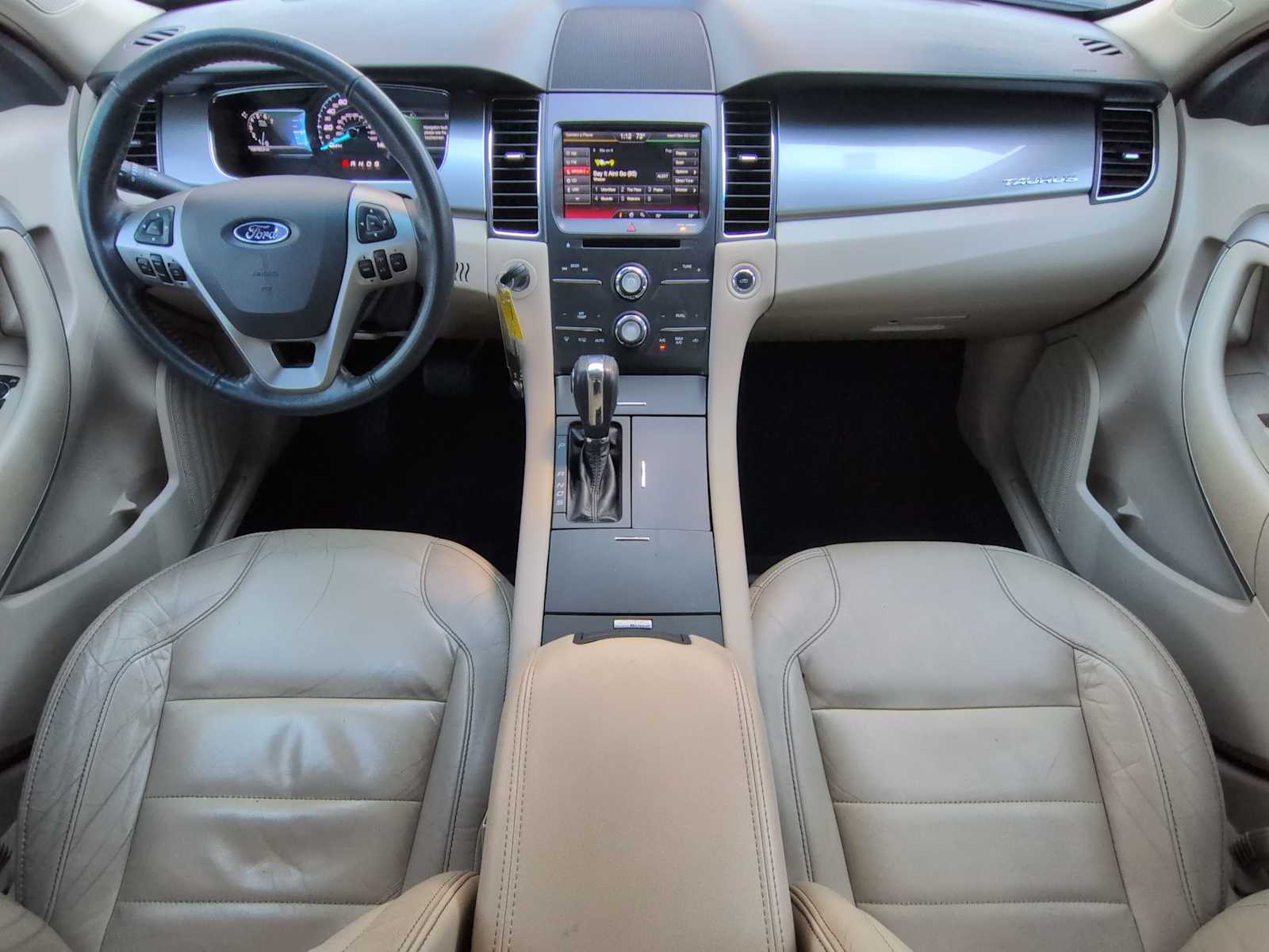 Thumbnail: 2014 Ford Taurus - 15