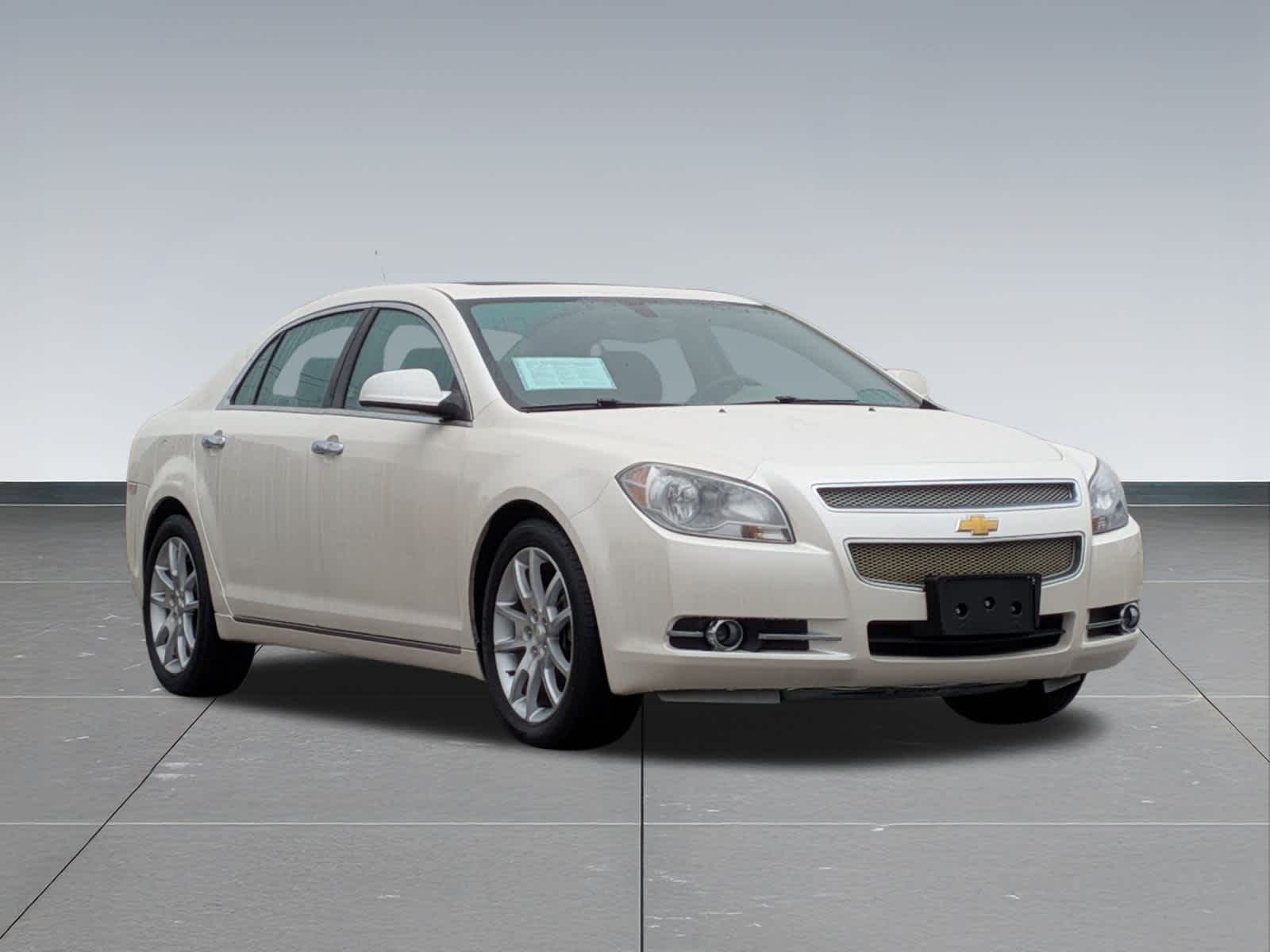 Thumbnail: 2012 Chevrolet Malibu - 8