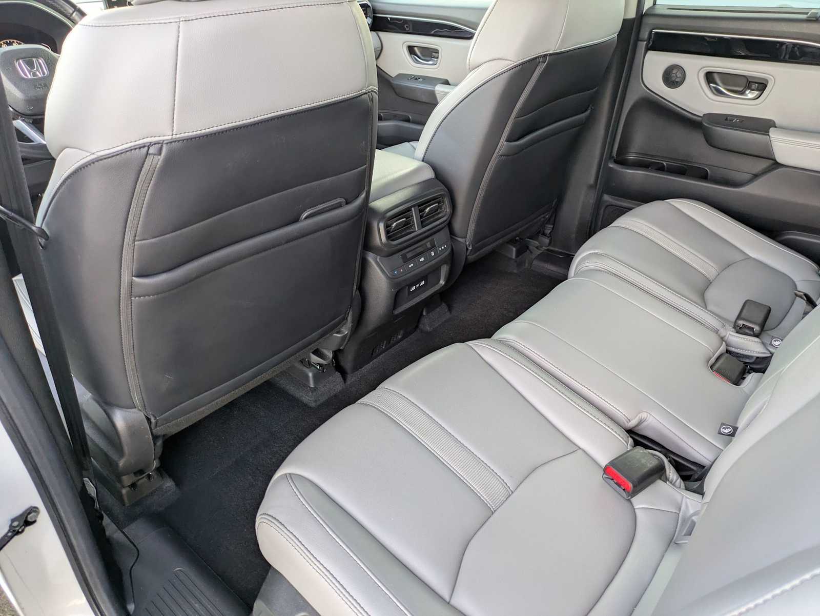 Thumbnail: 2023 Honda Pilot - 16