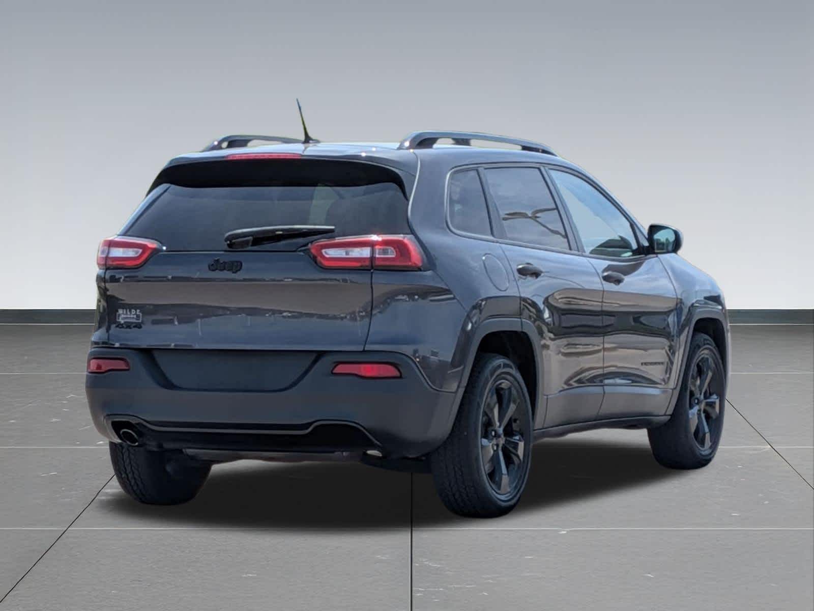 Thumbnail: 2016 Jeep Cherokee - 5
