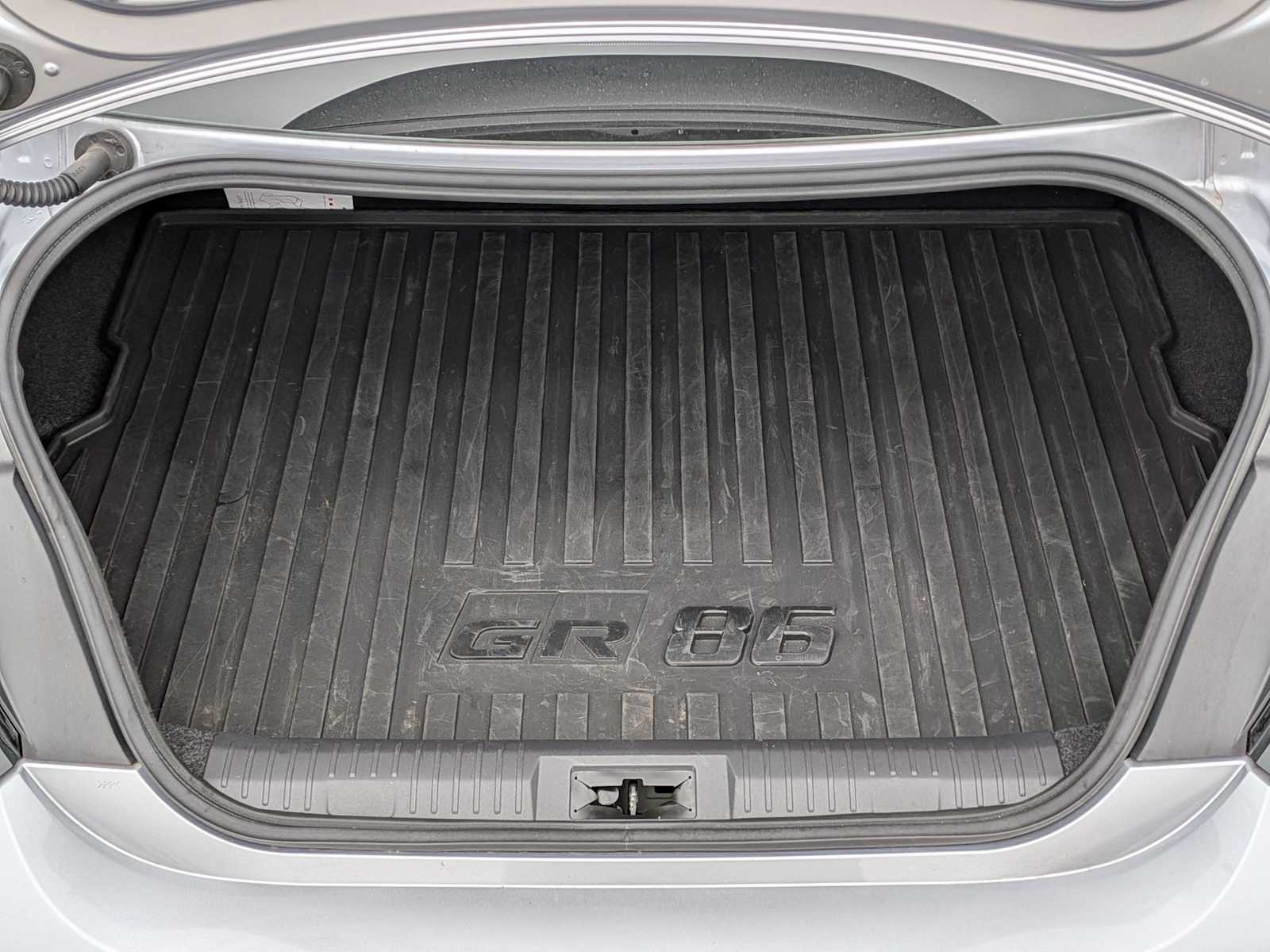 Thumbnail: 2024 Toyota GR86 - 29