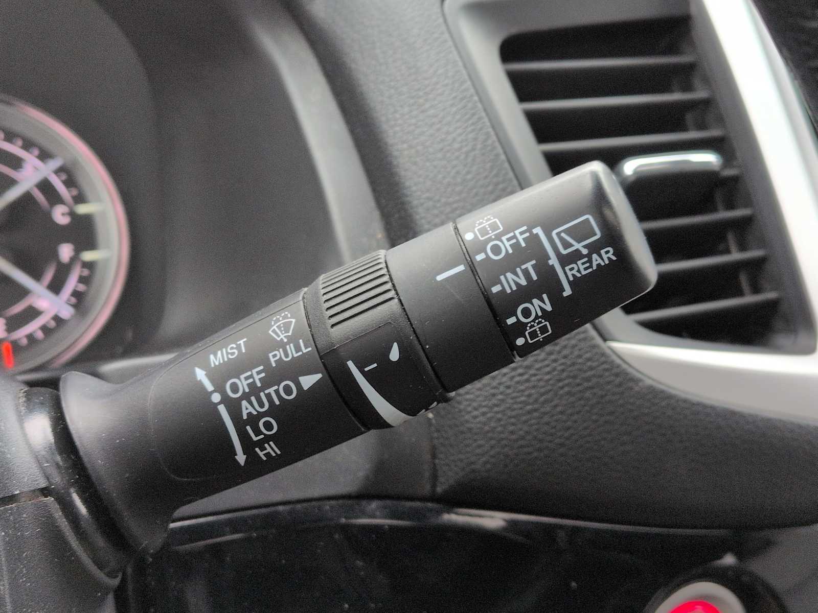 Thumbnail: 2016 Honda Pilot - 26