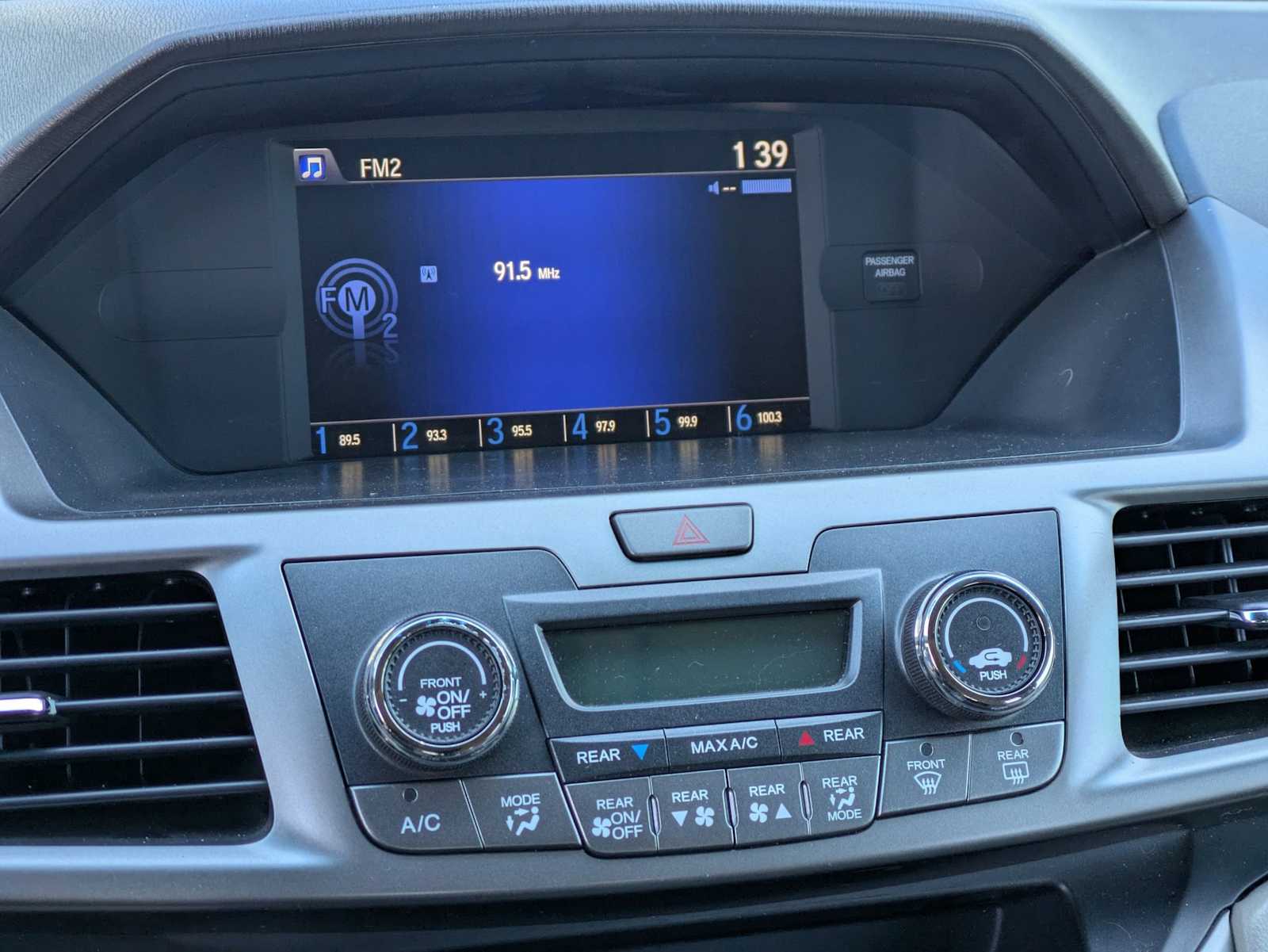 Thumbnail: 2016 Honda Odyssey - 26