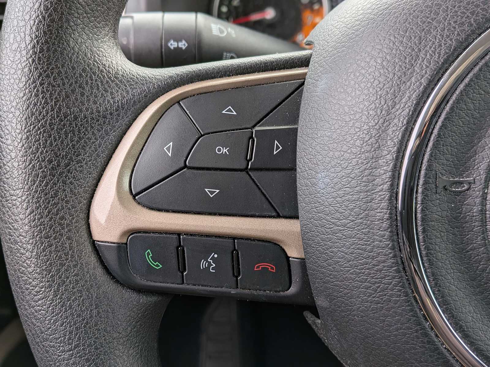 Thumbnail: 2017 Jeep Renegade - 21