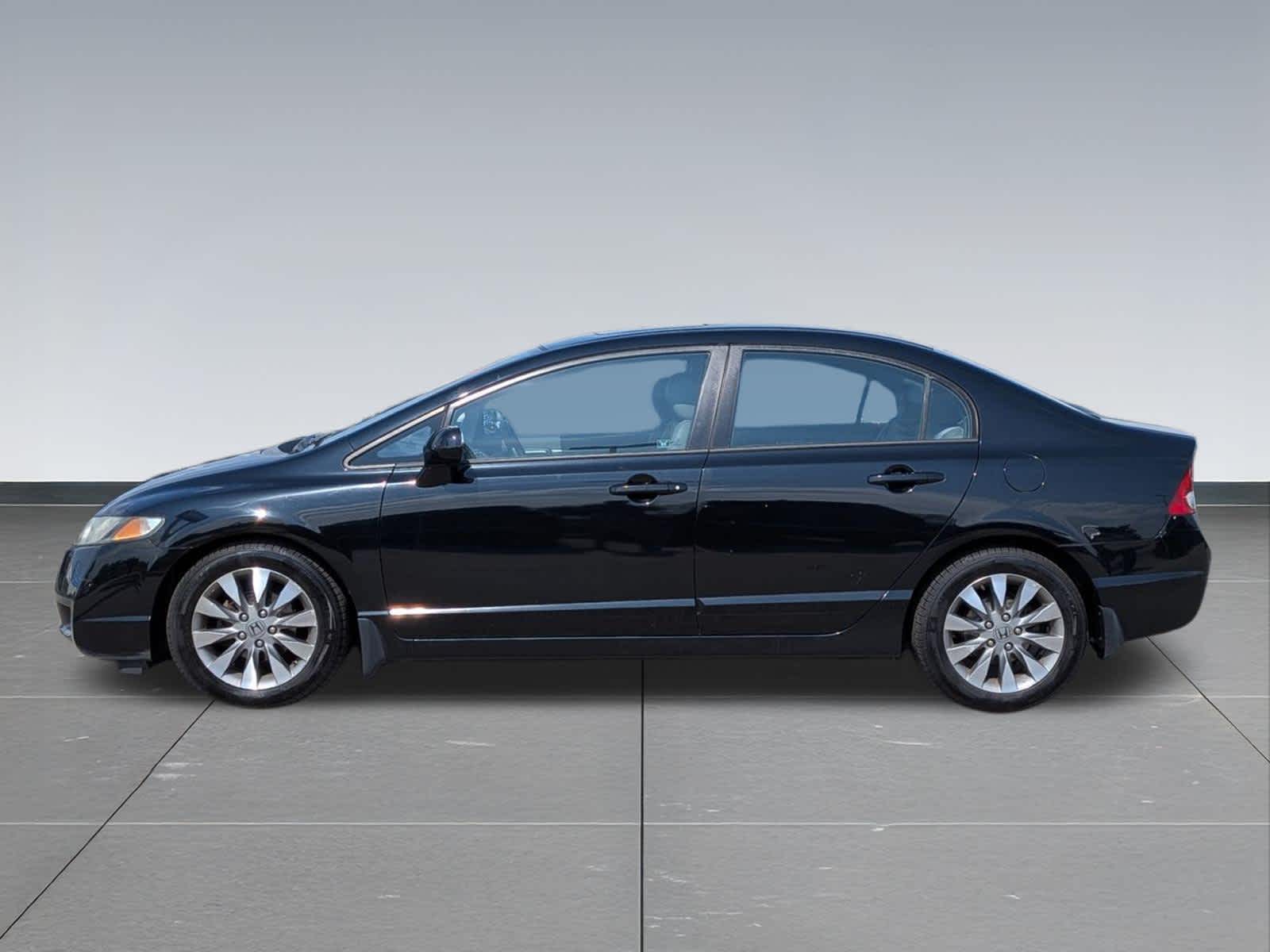 Thumbnail: 2010 Honda Civic - 2