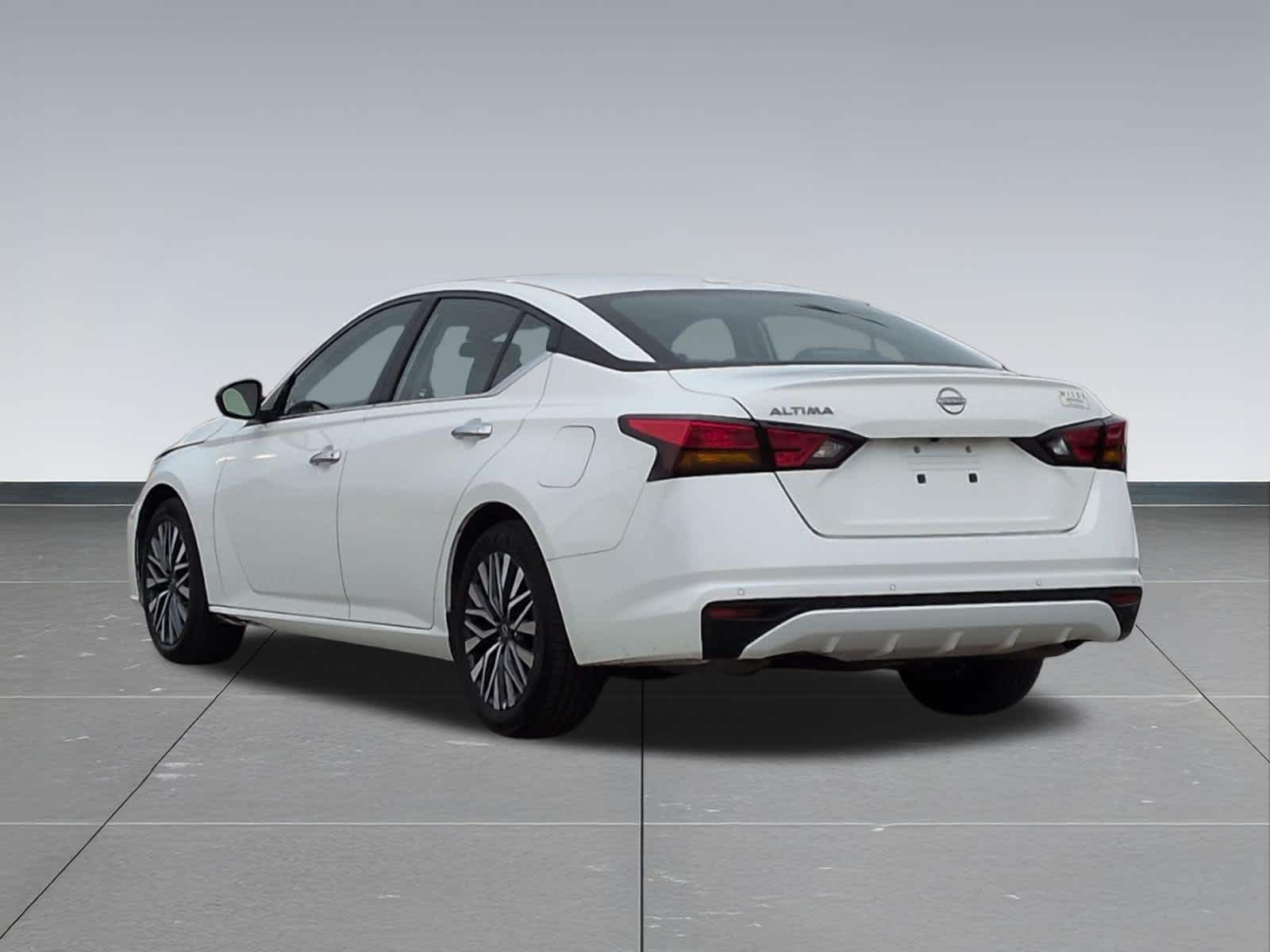 Thumbnail: 2025 Nissan Altima - 4