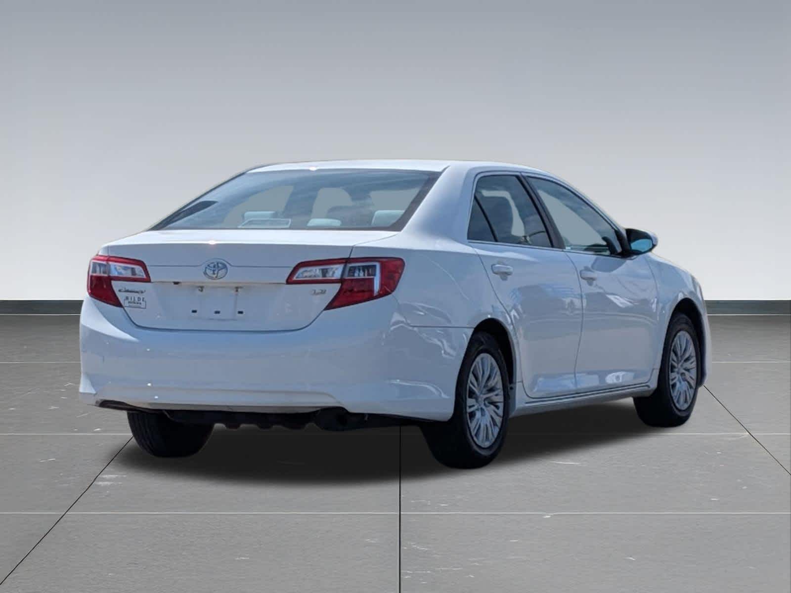 Thumbnail: 2014 Toyota Camry - 5