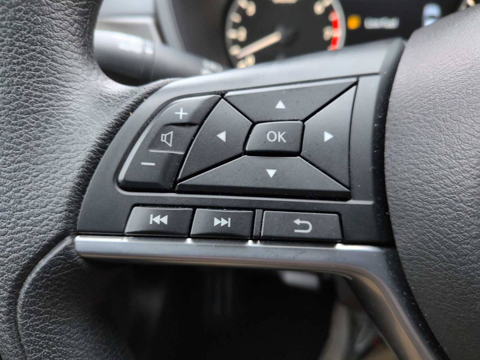 Thumbnail: 2025 Nissan Altima - 23