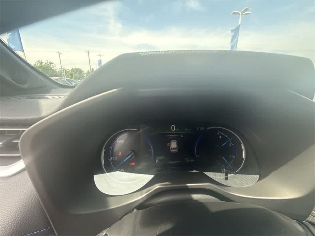 Thumbnail: 2021 Toyota RAV4 - 33