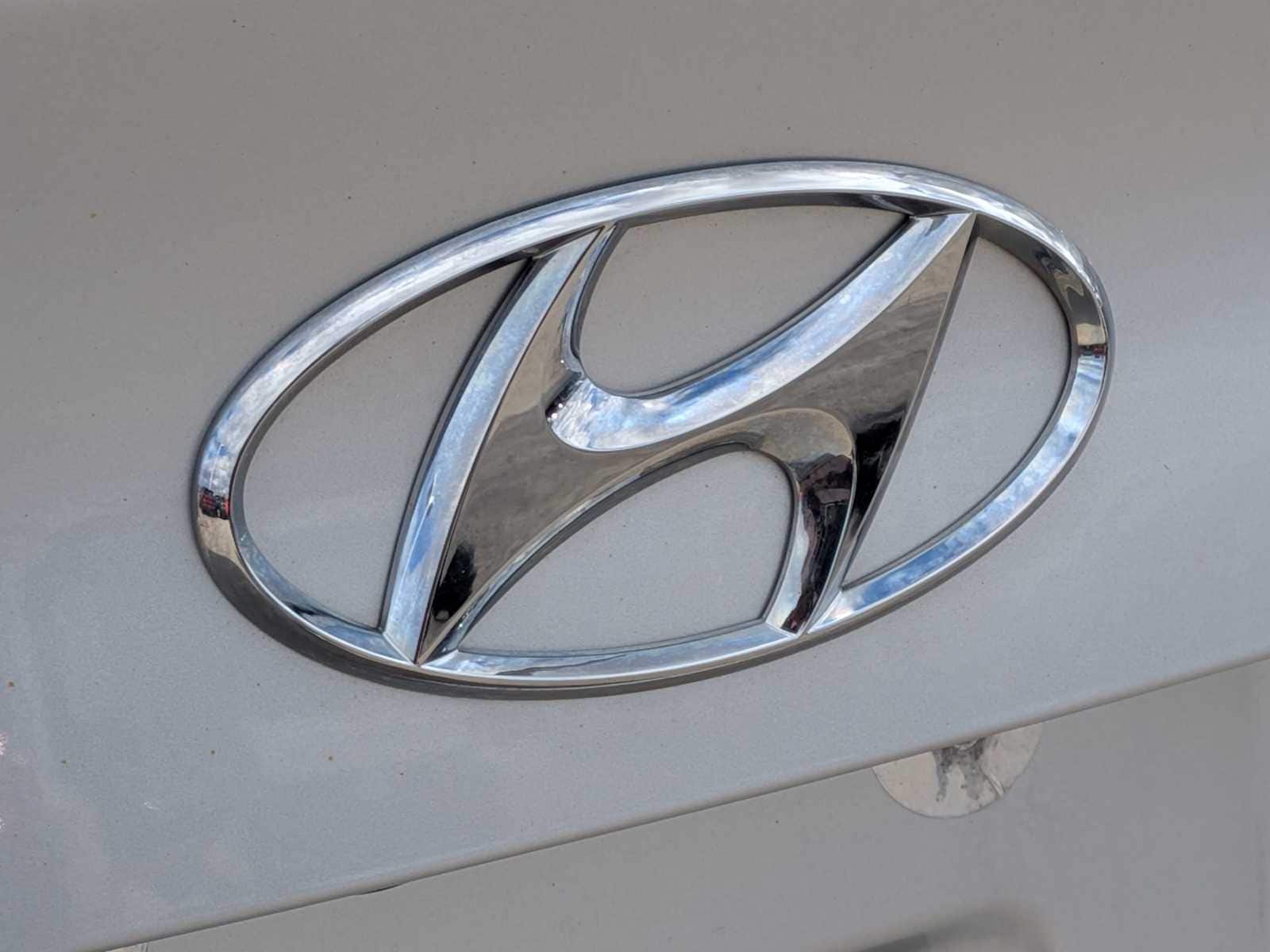 Thumbnail: 2018 Hyundai Elantra - 12