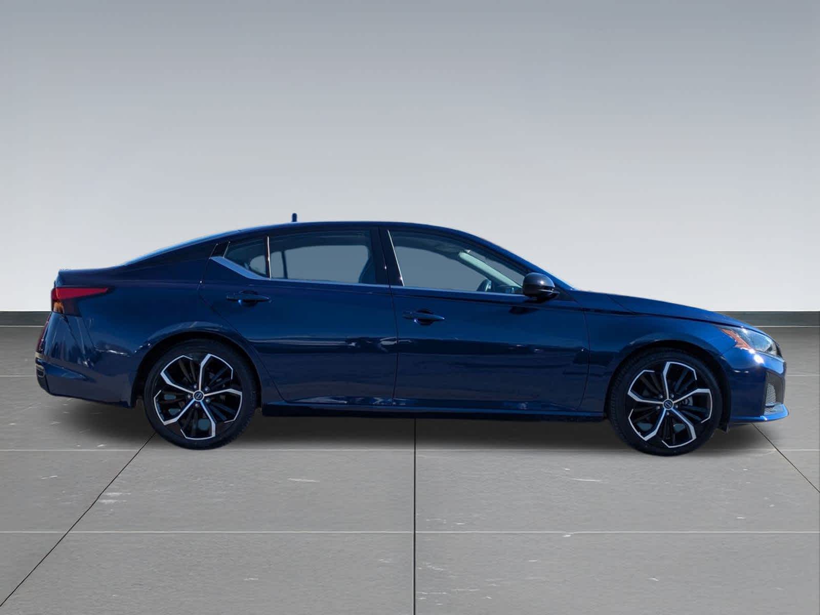 Thumbnail: 2024 Nissan Altima - 7