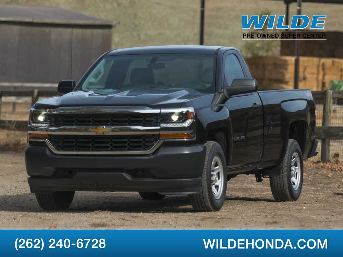 Thumbnail: 2017 Chevrolet Silverado 1500 - 1