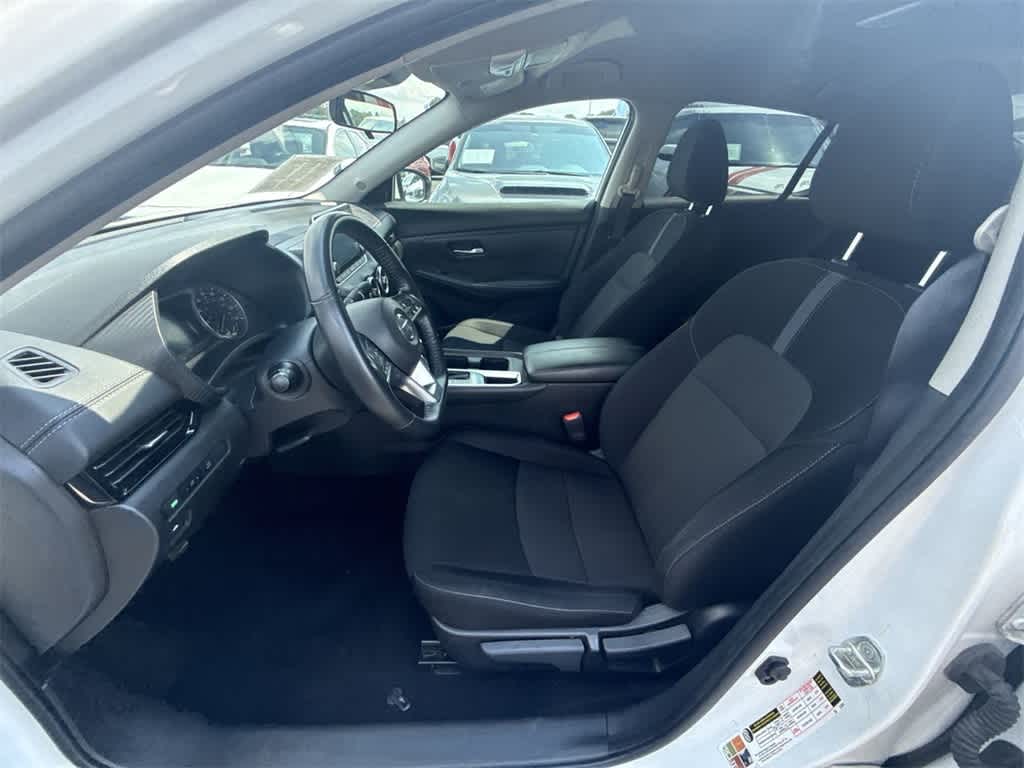 2022 Nissan Sentra SV photo 2