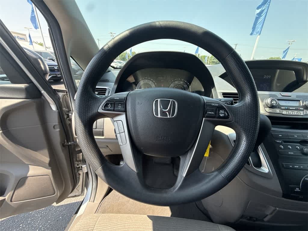 Thumbnail: 2013 Honda Odyssey - 22
