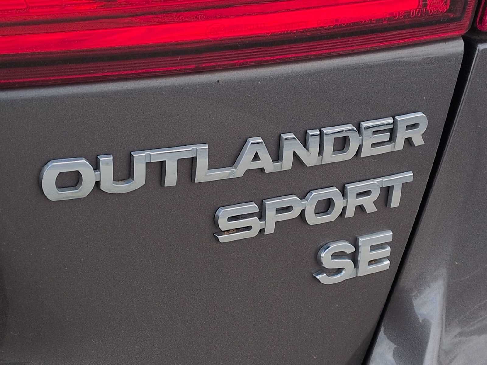 Thumbnail: 2017 Mitsubishi Outlander Sport - 12