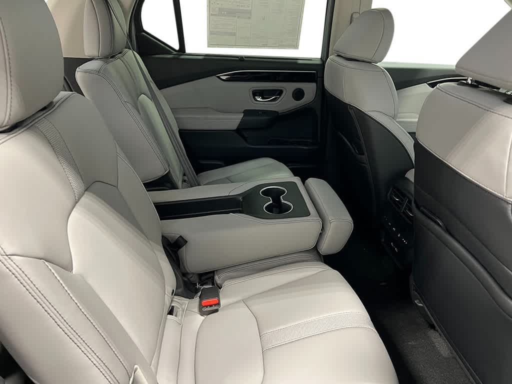 Thumbnail: 2025 Honda Pilot - 36