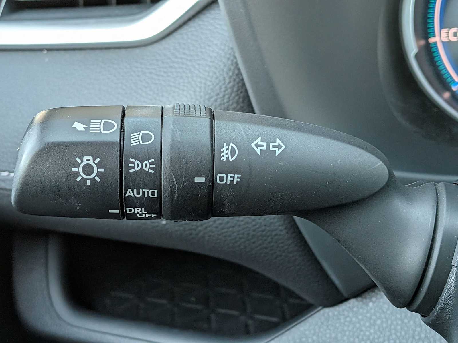 Thumbnail: 2023 Toyota RAV4 - 27