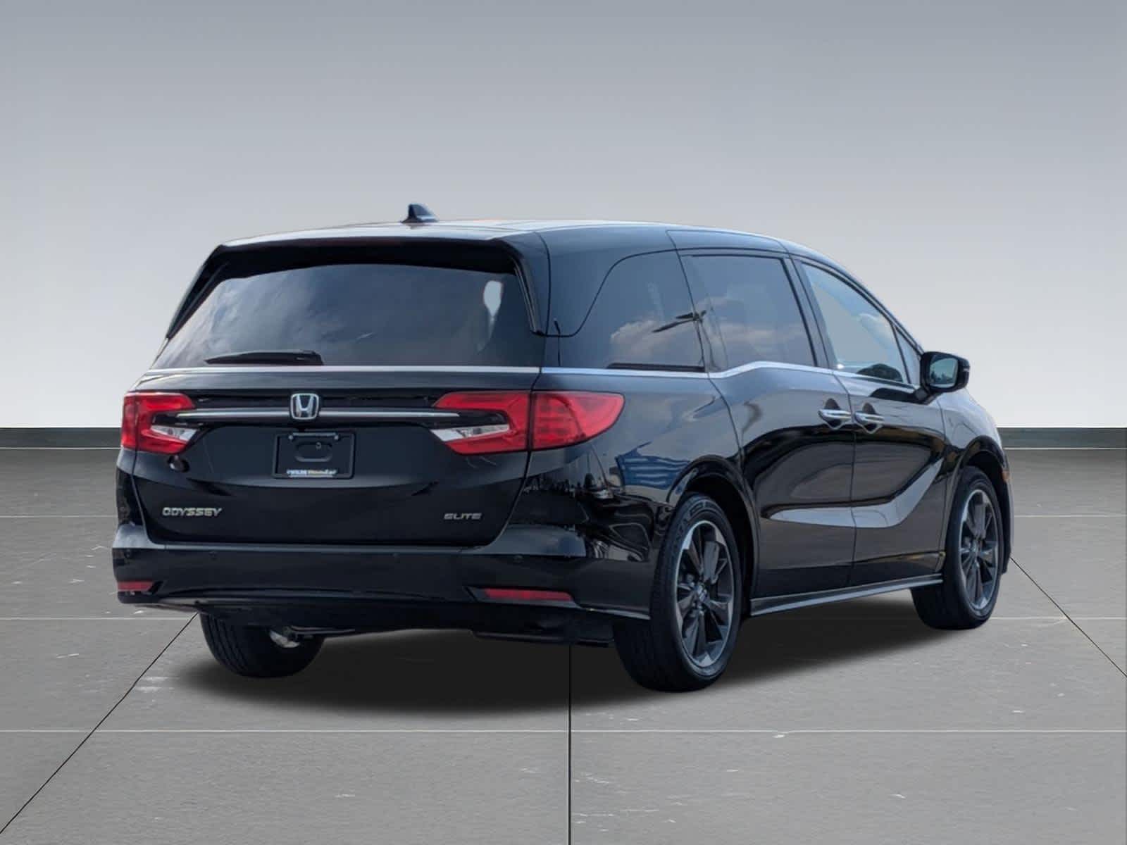 Thumbnail: 2023 Honda Odyssey - 5
